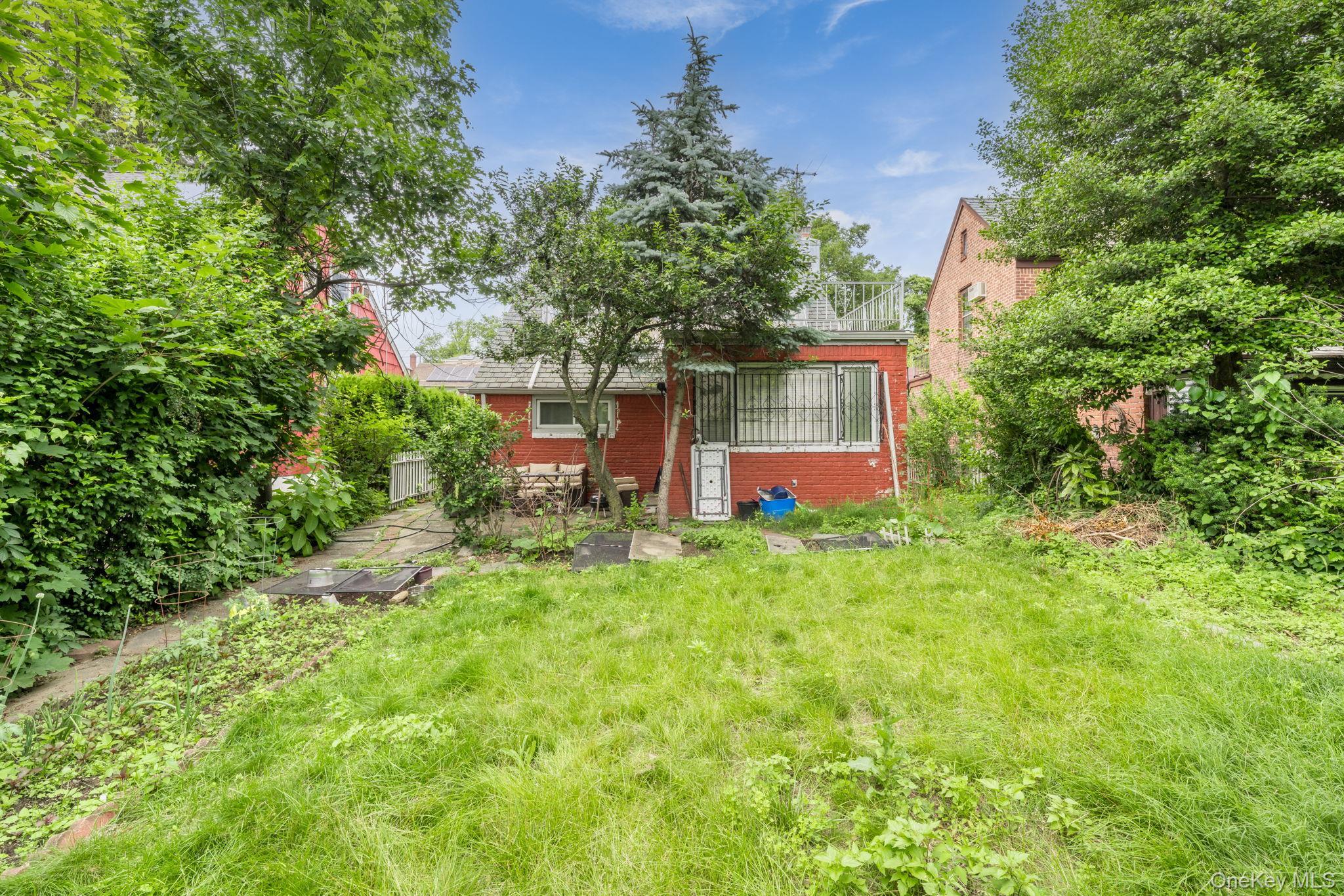 Single Family Eton  Queens, NY 11432, MLS-963176-2