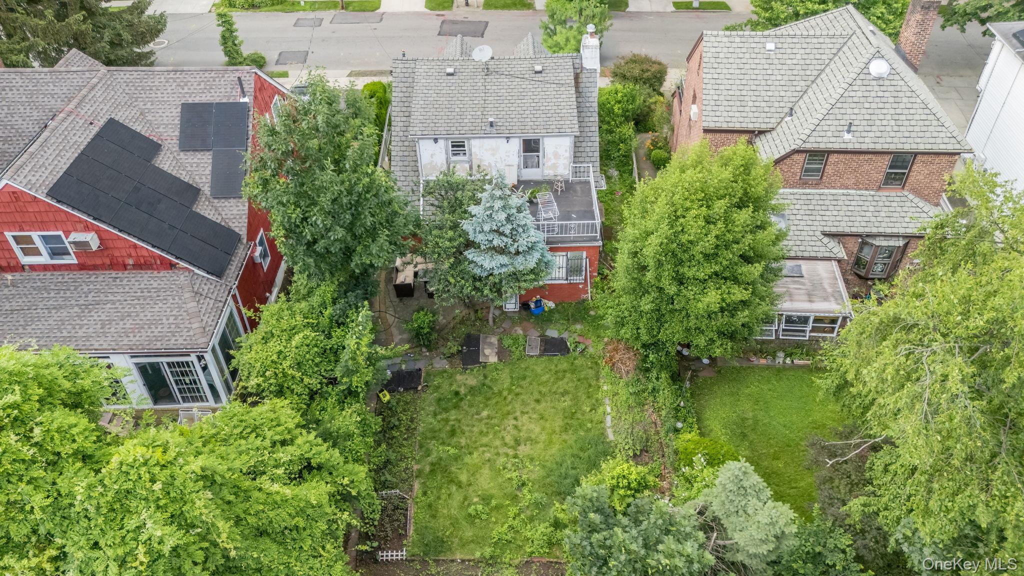 Single Family Eton  Queens, NY 11432, MLS-963176-3