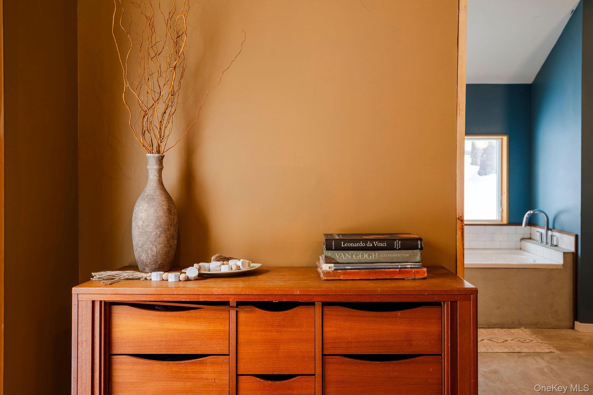 Single Family Hurley  Ulster County, NY 12491, MLS-963177-22