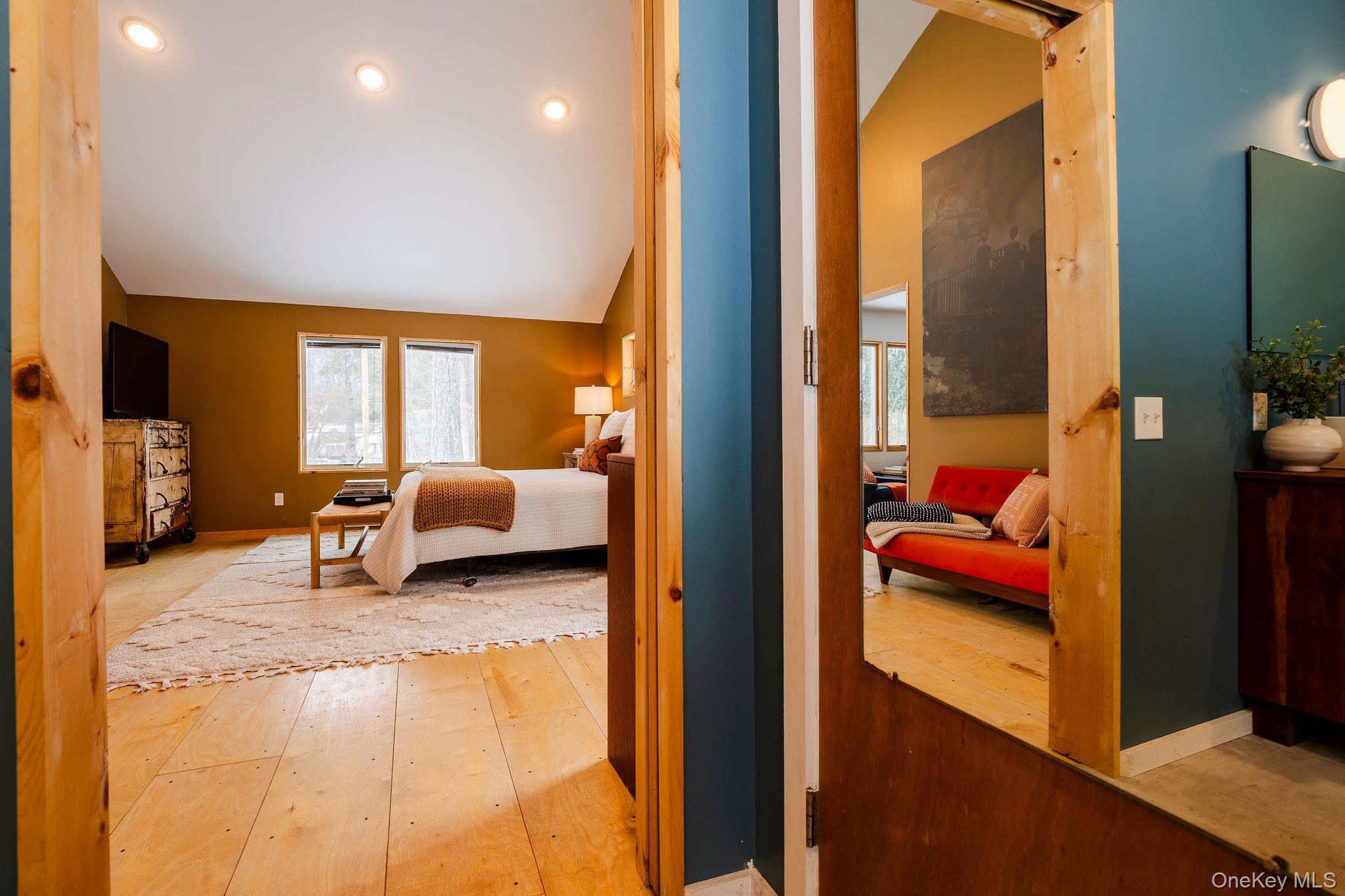 Single Family Hurley  Ulster County, NY 12491, MLS-963177-25