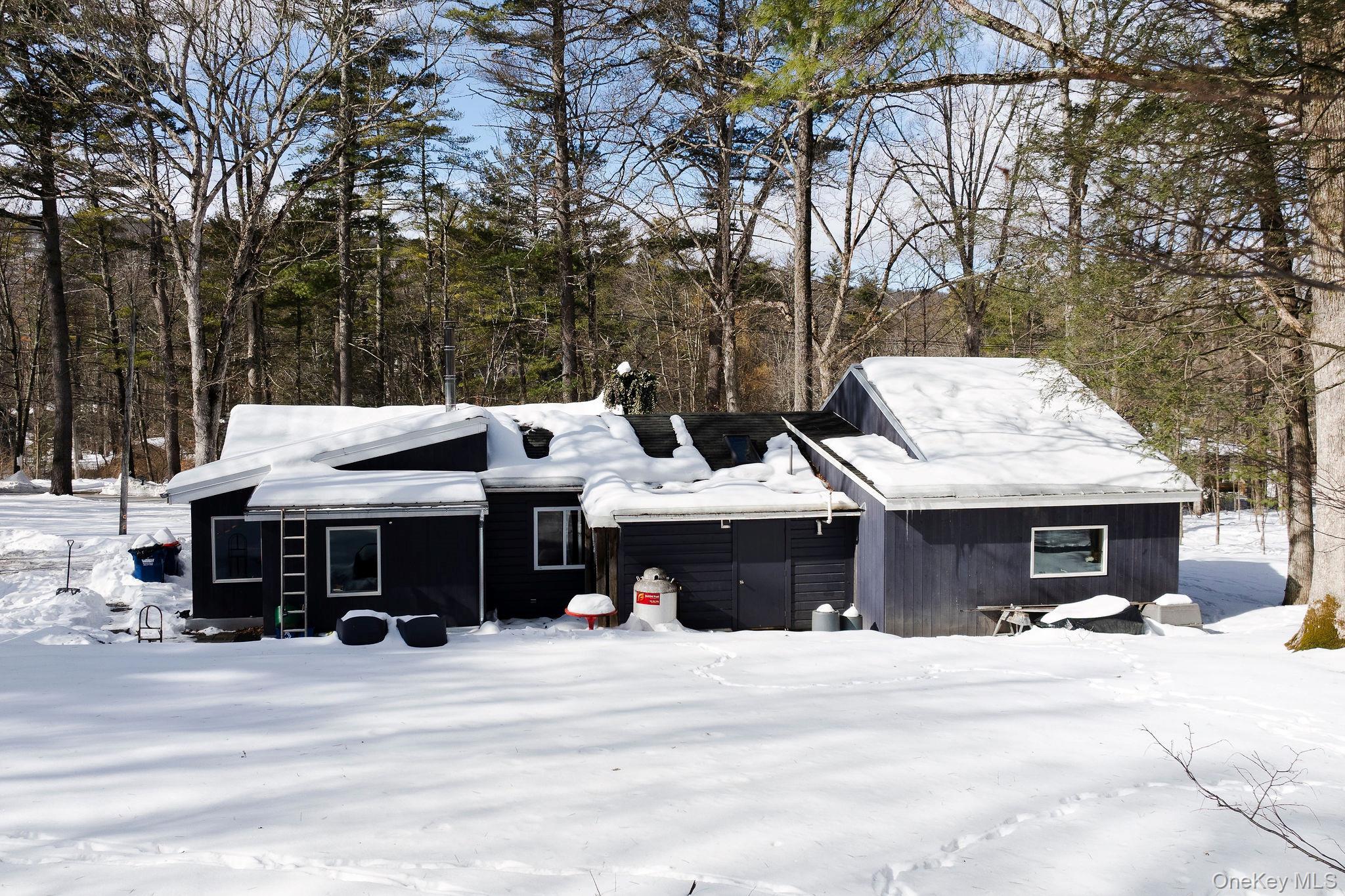 Single Family Hurley  Ulster County, NY 12491, MLS-963177-5