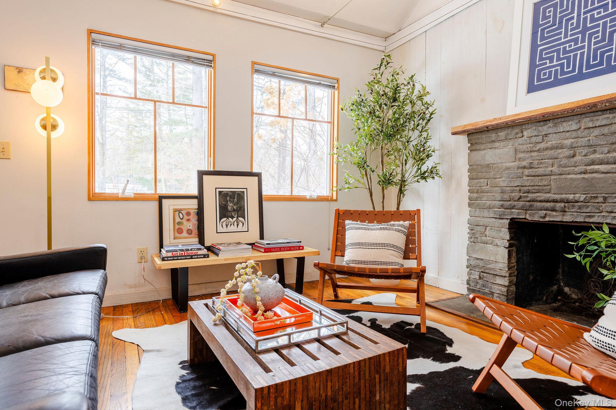 Single Family Hurley  Ulster County, NY 12491, MLS-963177-7