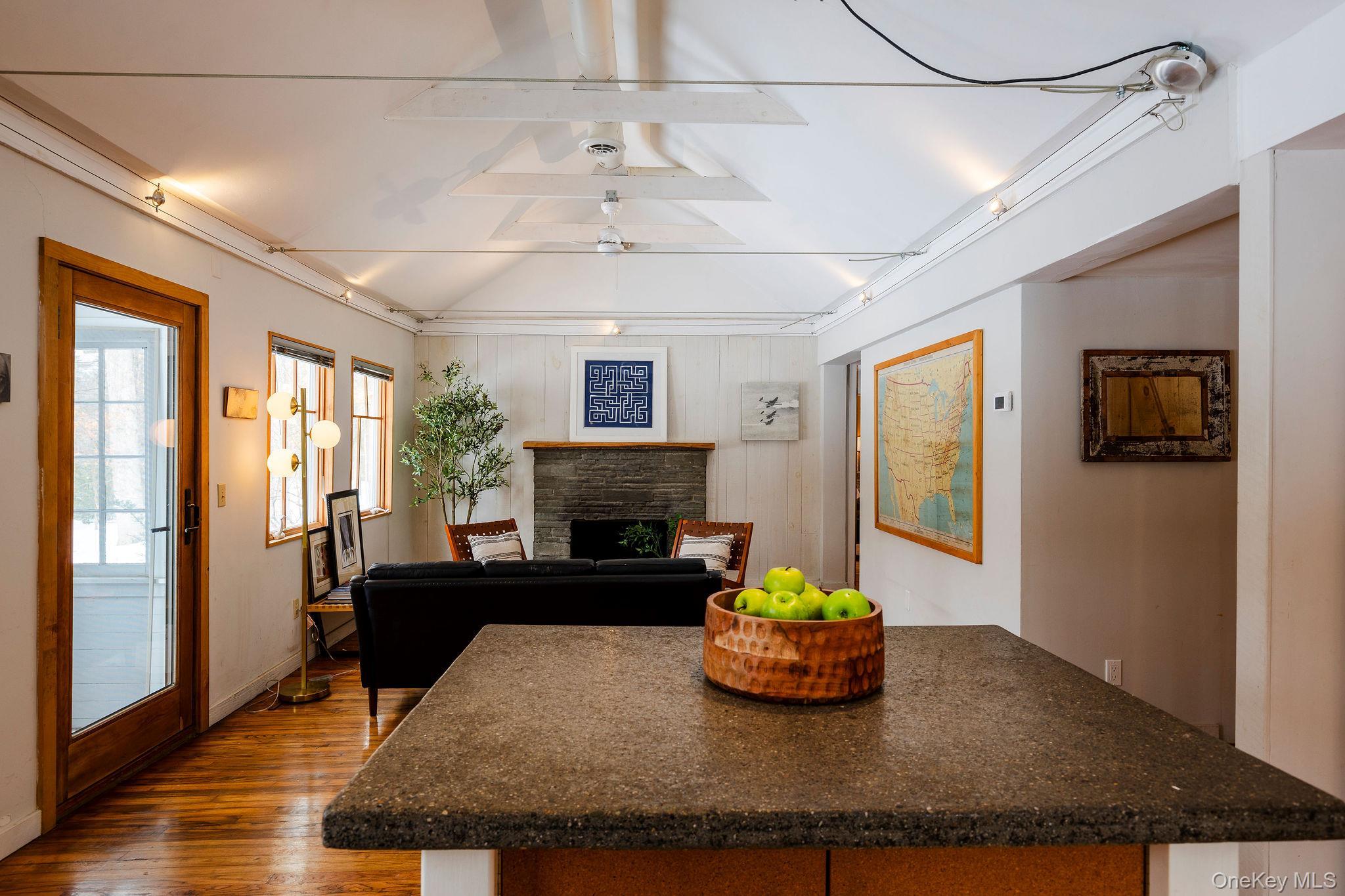 Single Family Hurley  Ulster County, NY 12491, MLS-963177-9