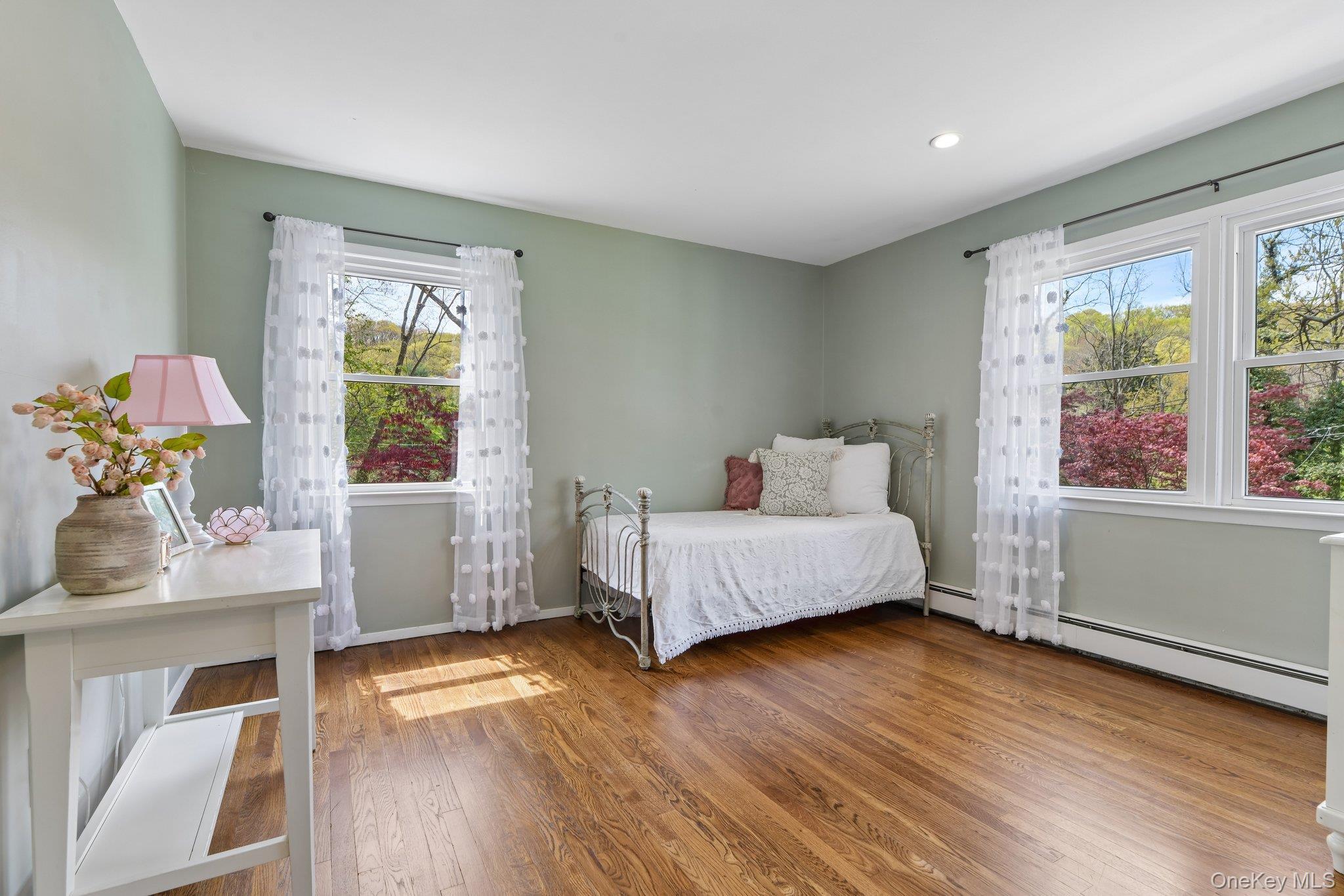 Single Family Stony Hollow  Suffolk County, NY 11721, MLS-963194-18