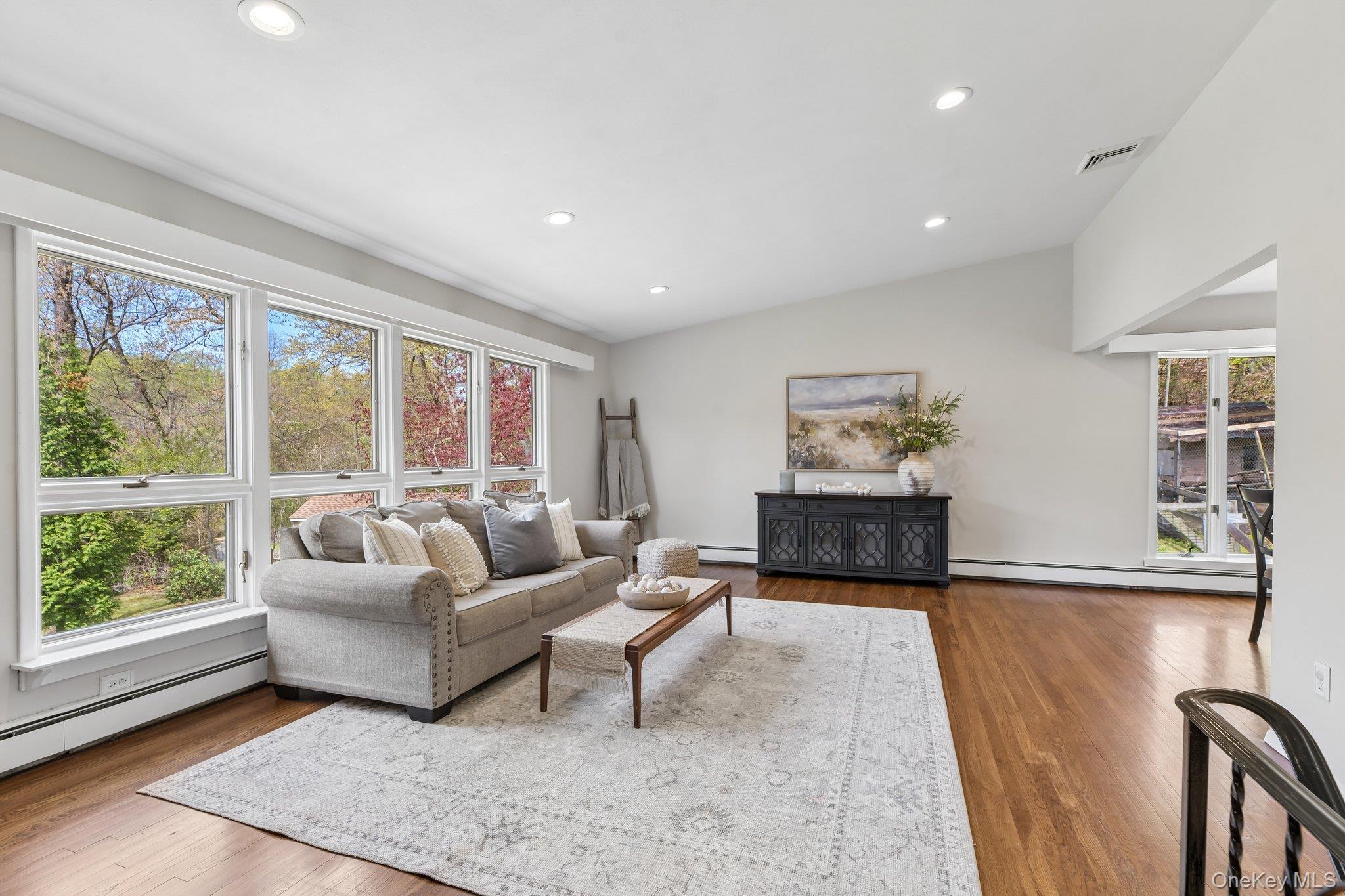 Single Family Stony Hollow  Suffolk County, NY 11721, MLS-963194-8