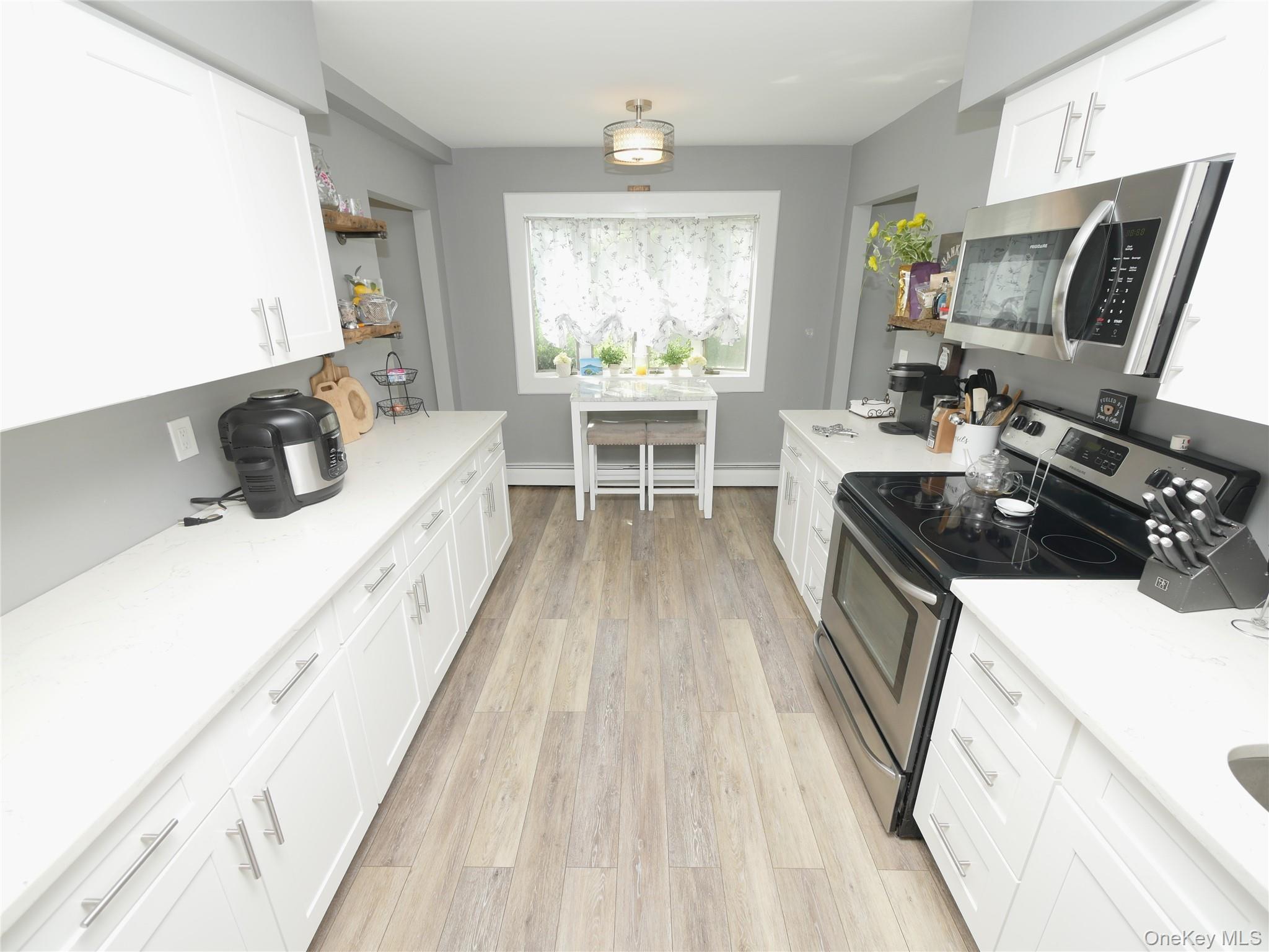 Single Family Block  Suffolk County, NY 11776, MLS-963204-5