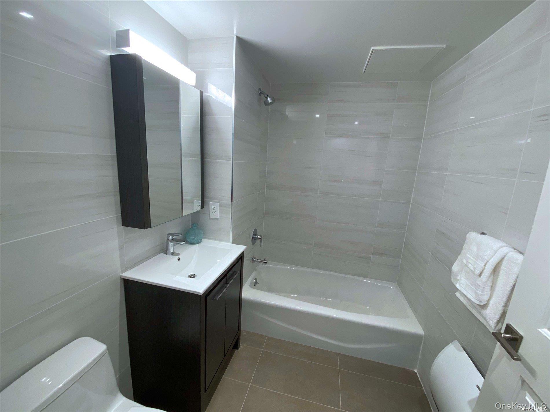 Condo Parsons  Queens, NY 11355, MLS-963224-12