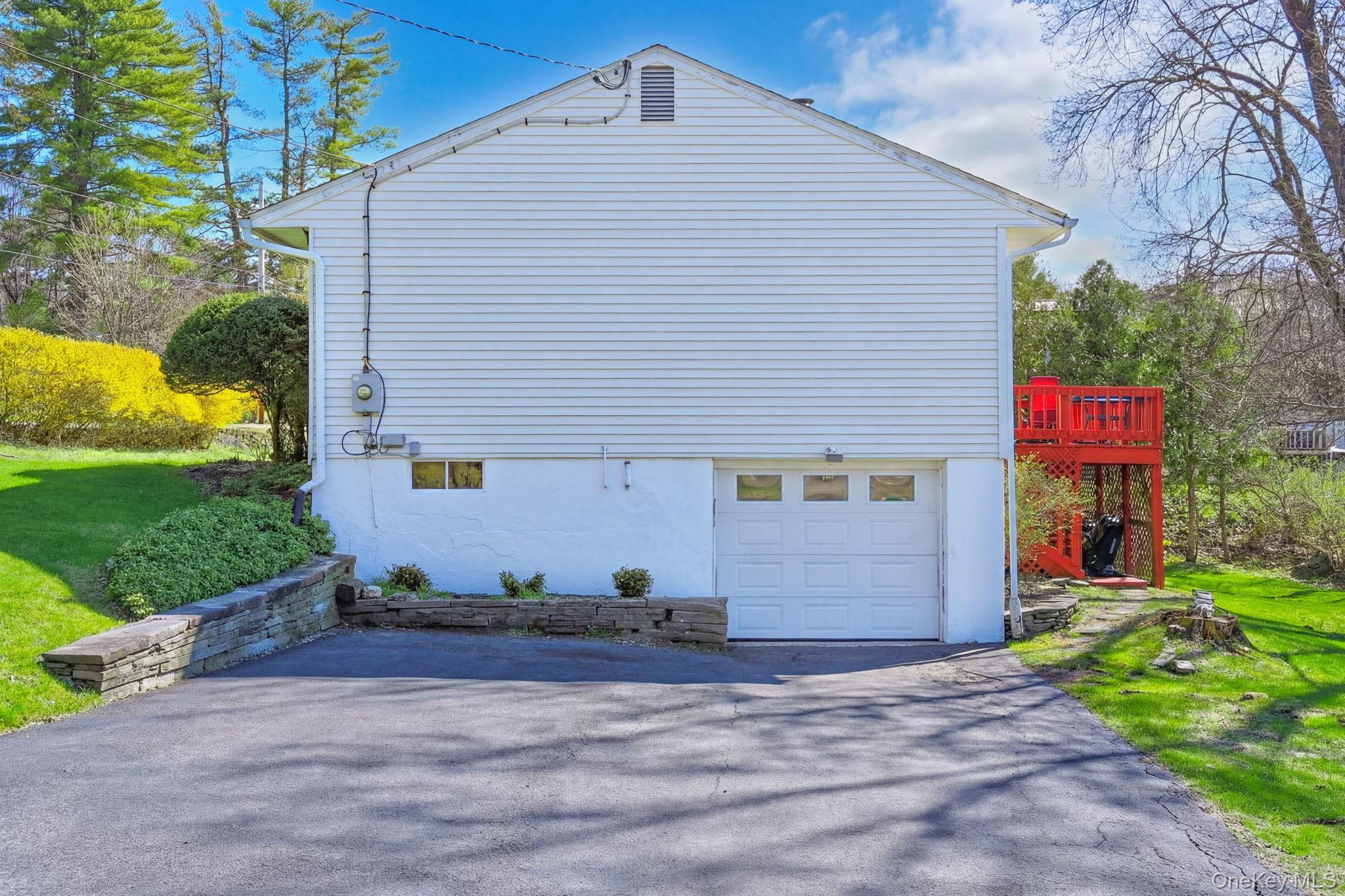 Single Family Mountain View  Ulster County, NY 12443, MLS-963256-19