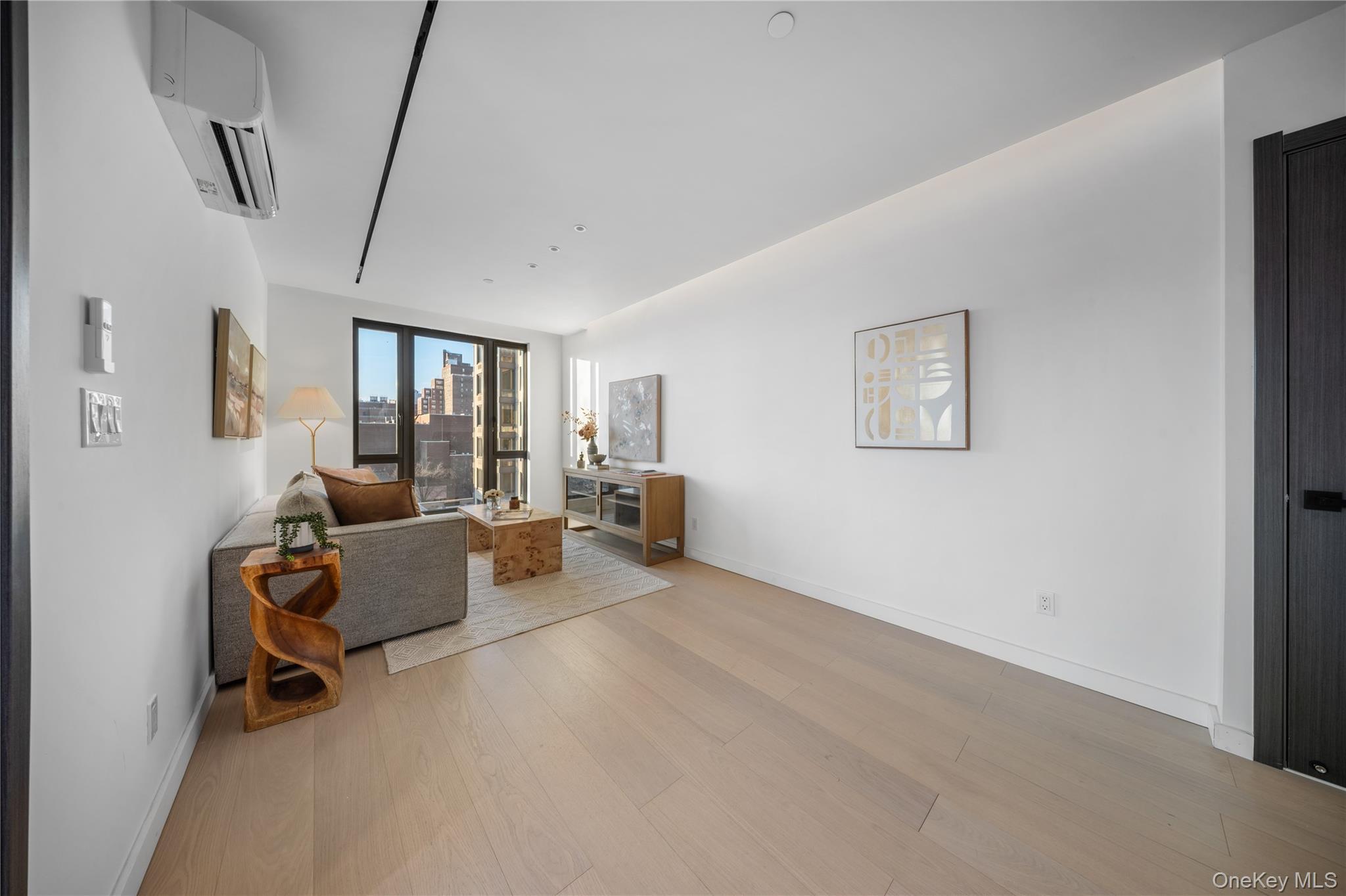 Condo 72nd  Queens, NY 11375, MLS-963261-13