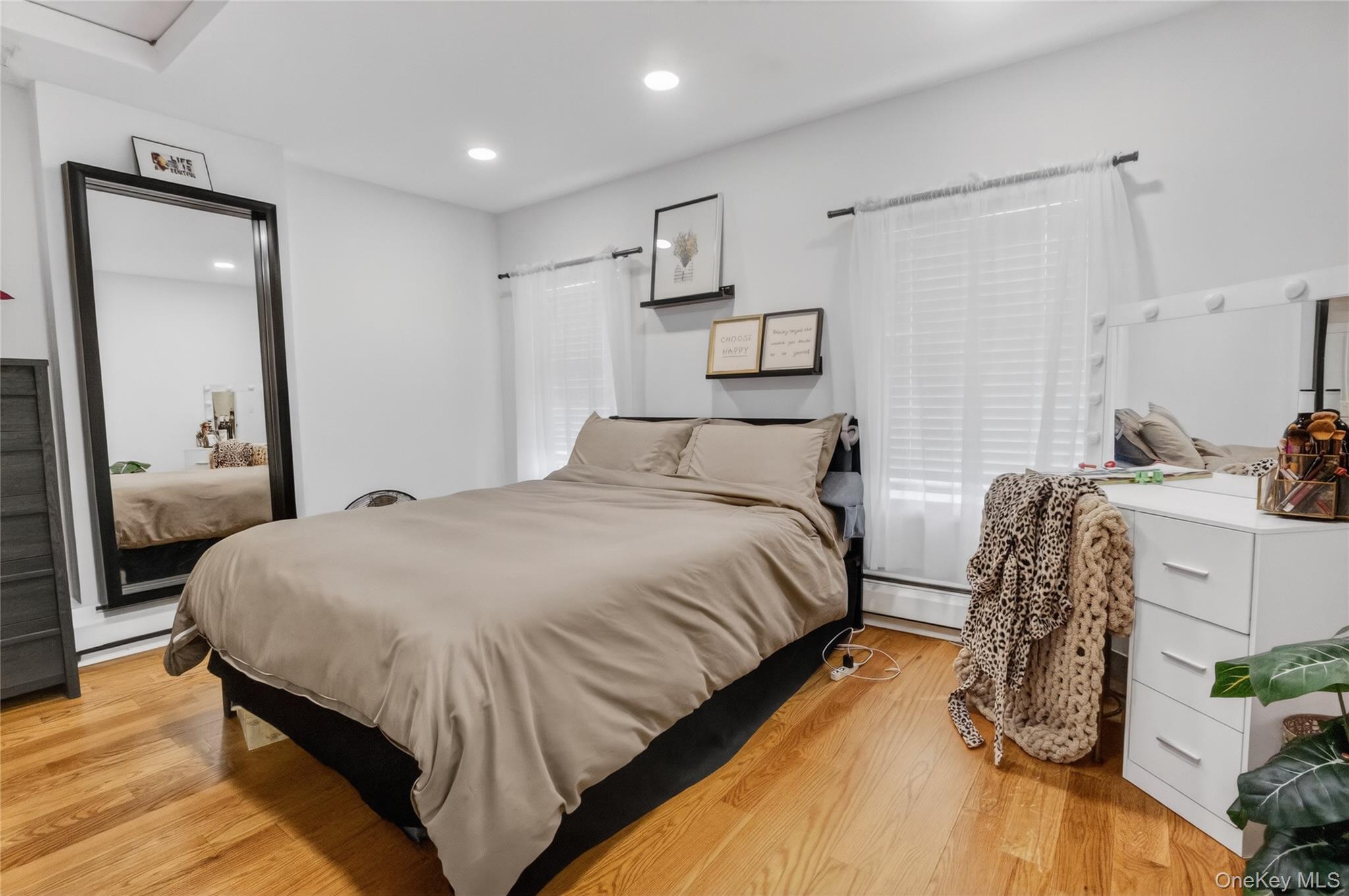 Single Family Street  Out Of Area, NY 08611, MLS-963277-4