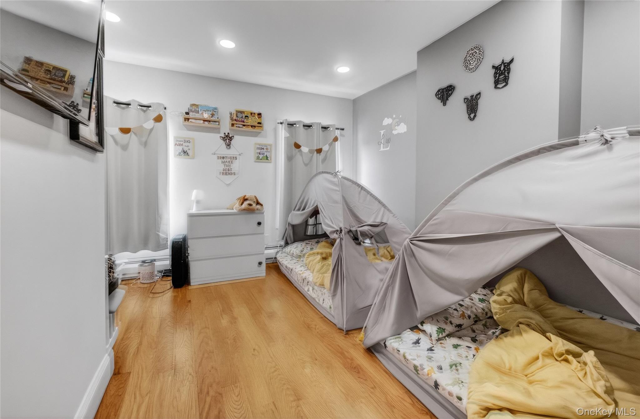 Single Family Street  Out Of Area, NY 08611, MLS-963277-5