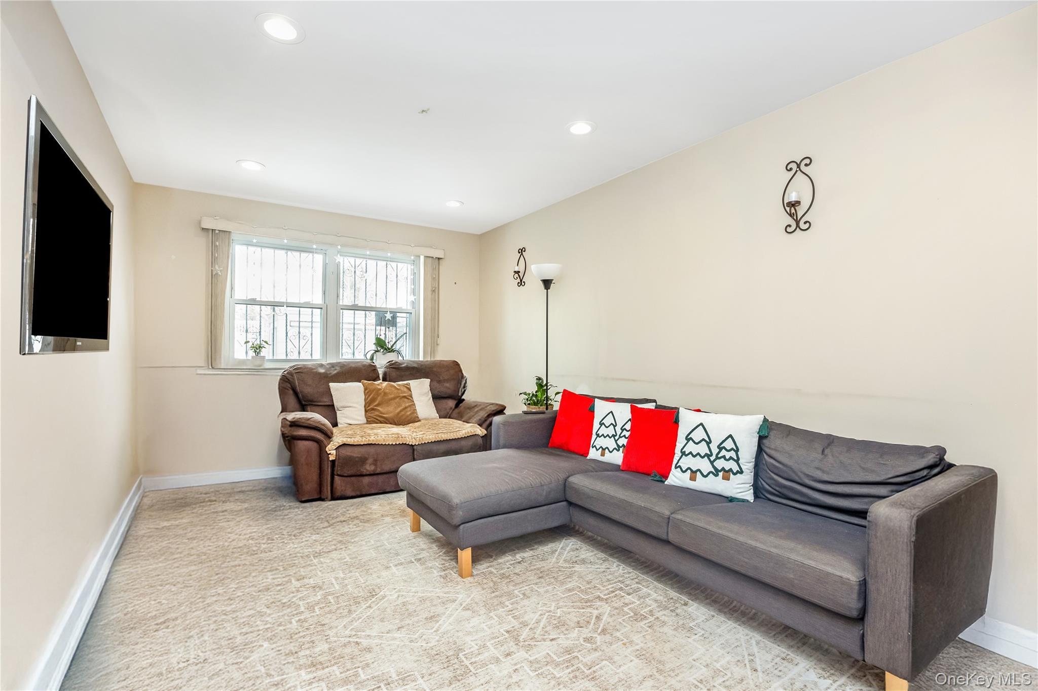 Single Family 58th Queens, NY 11378, MLS-963291-5