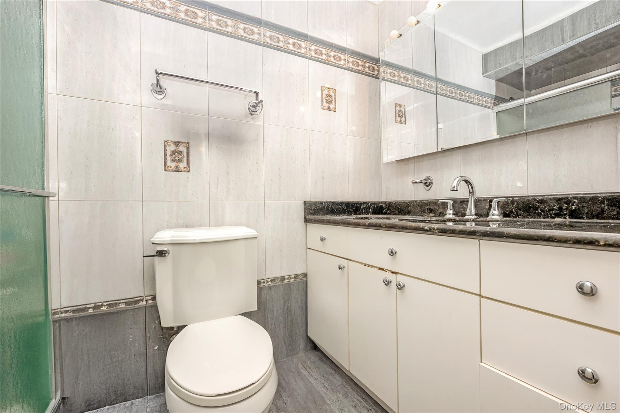 Single Family 58th Queens, NY 11378, MLS-963291-8