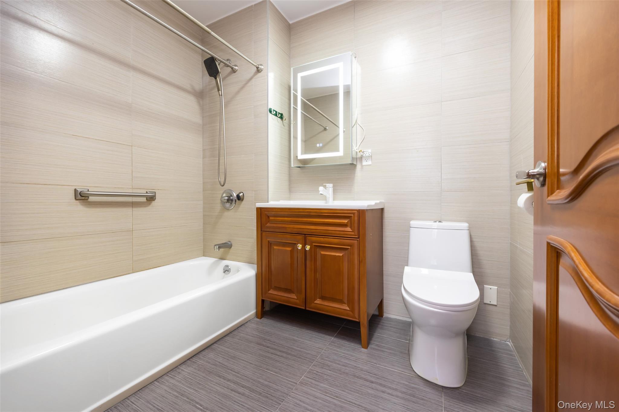 Condo Barclay  Queens, NY 11355, MLS-963367-4