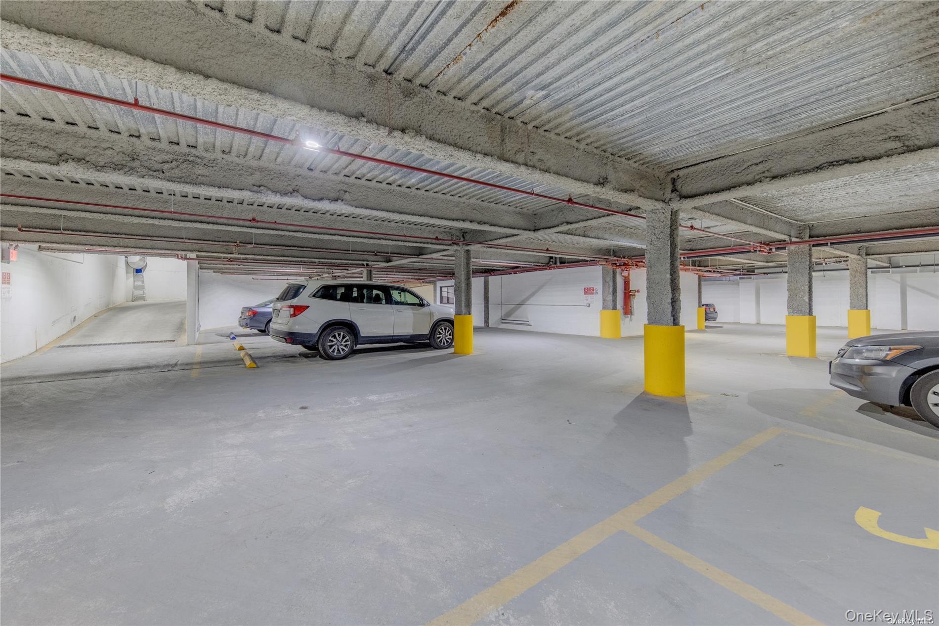 Condo 41st  Queens, NY 11355, MLS-963383-16