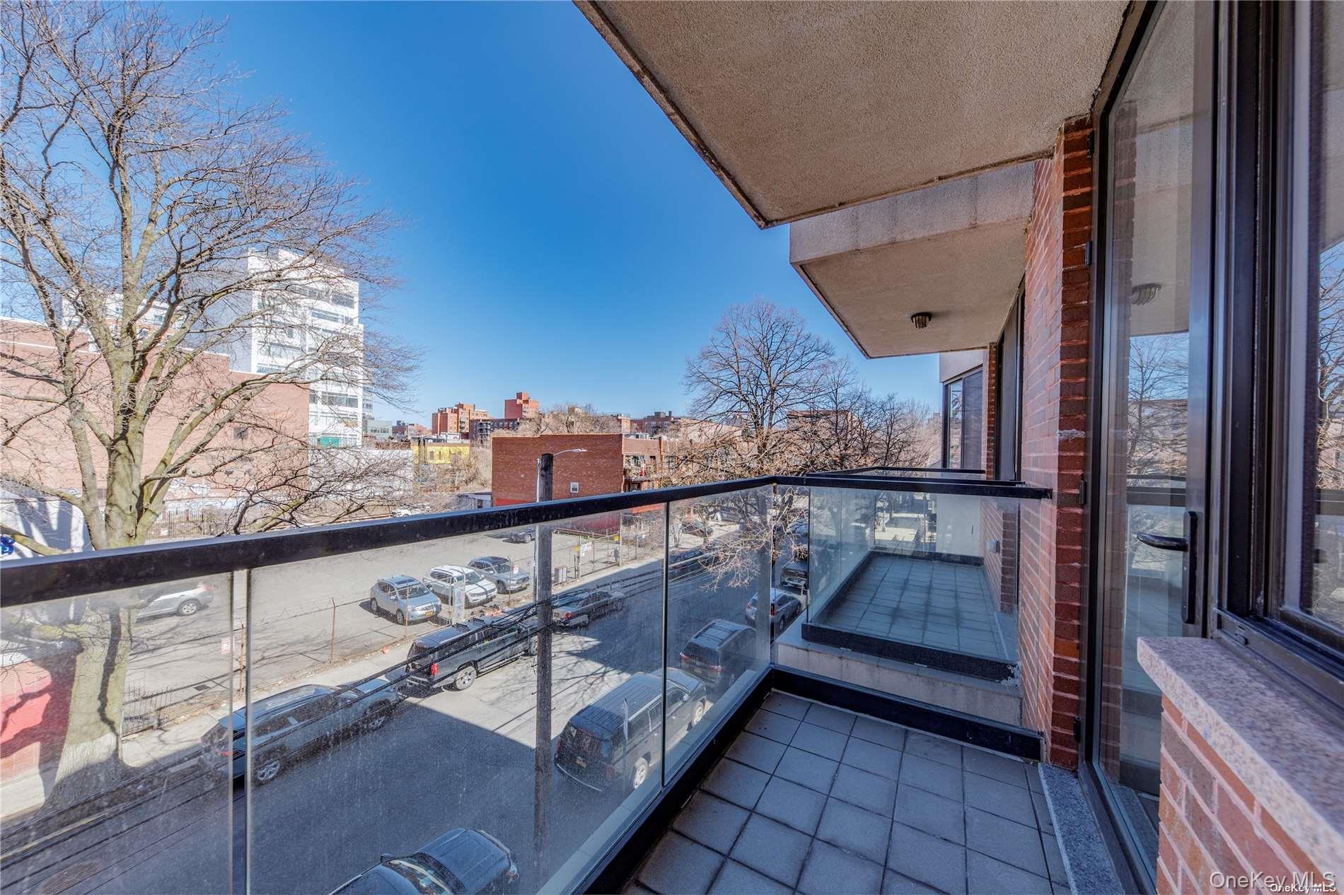 Condo 41st  Queens, NY 11355, MLS-963383-8
