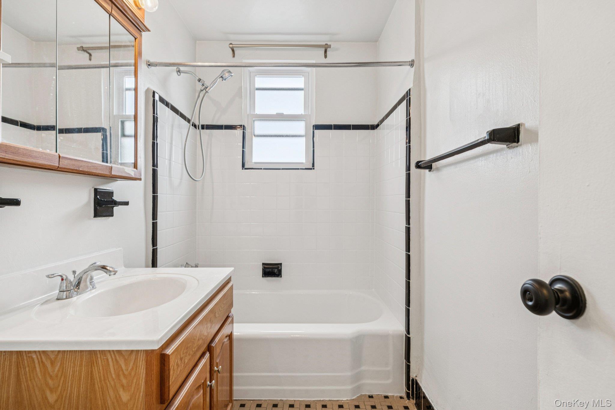 Coop Horton  Nassau County, NY 11501, MLS-963391-10