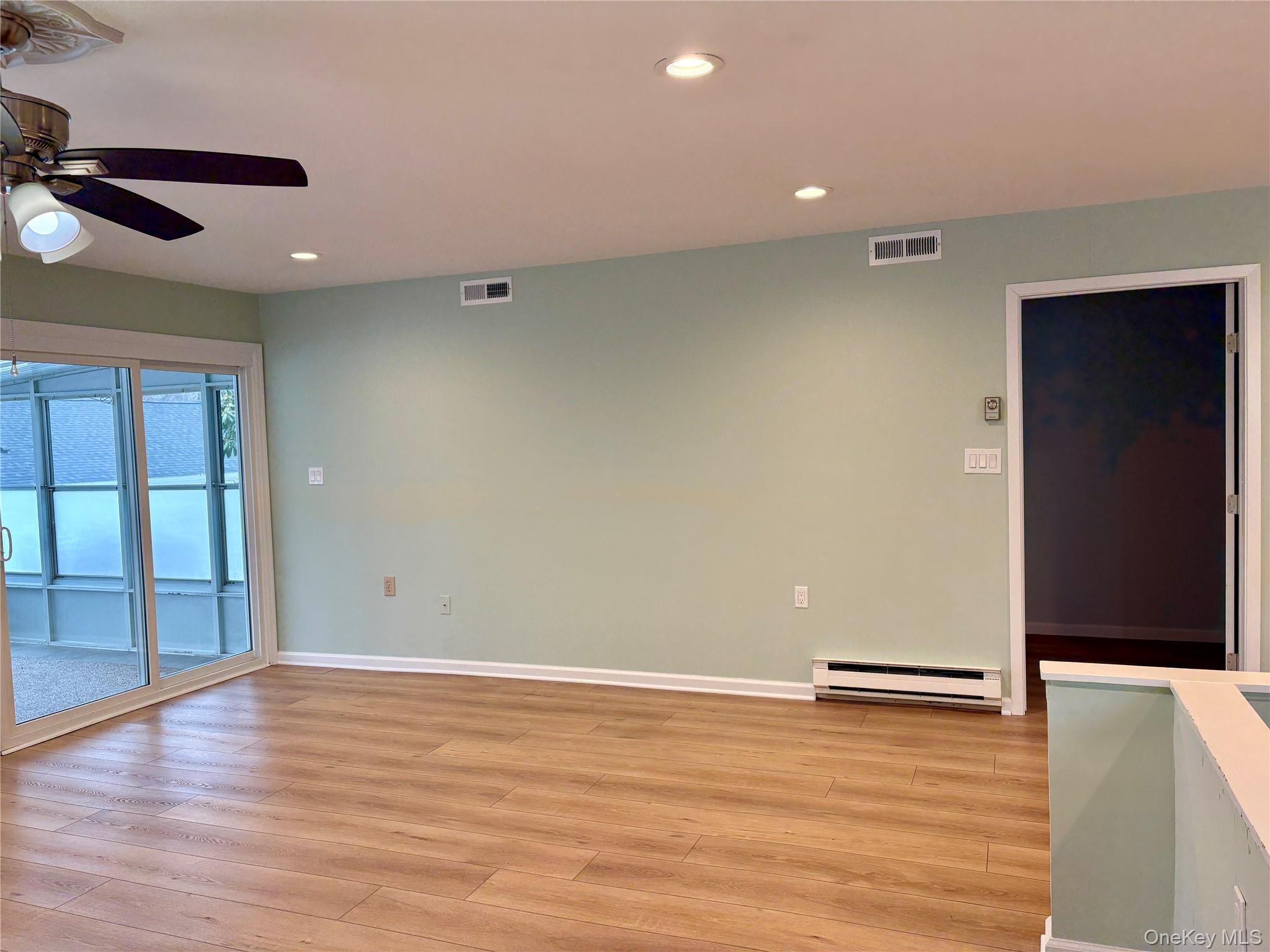 Condo Cranston Suffolk County, NY 11961, MLS-963436-11