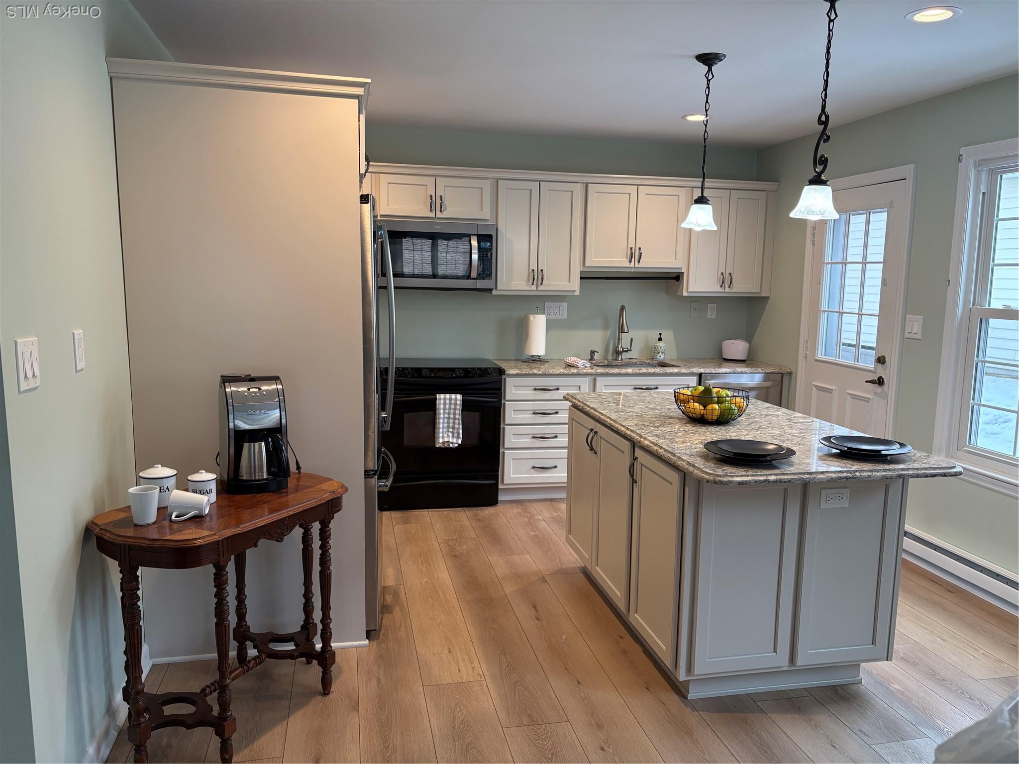 Condo Cranston Suffolk County, NY 11961, MLS-963436-7