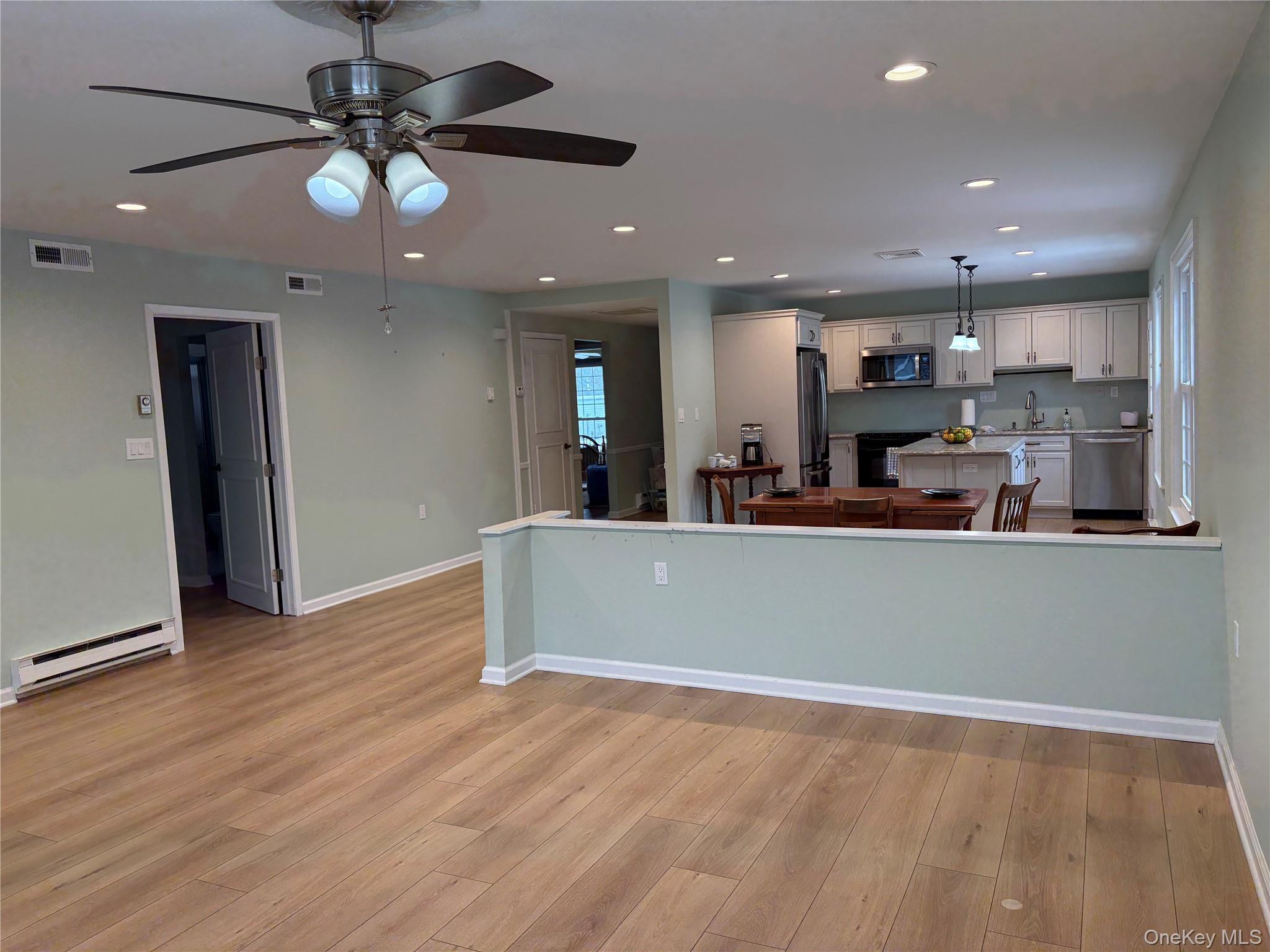 Condo Cranston Suffolk County, NY 11961, MLS-963436-9