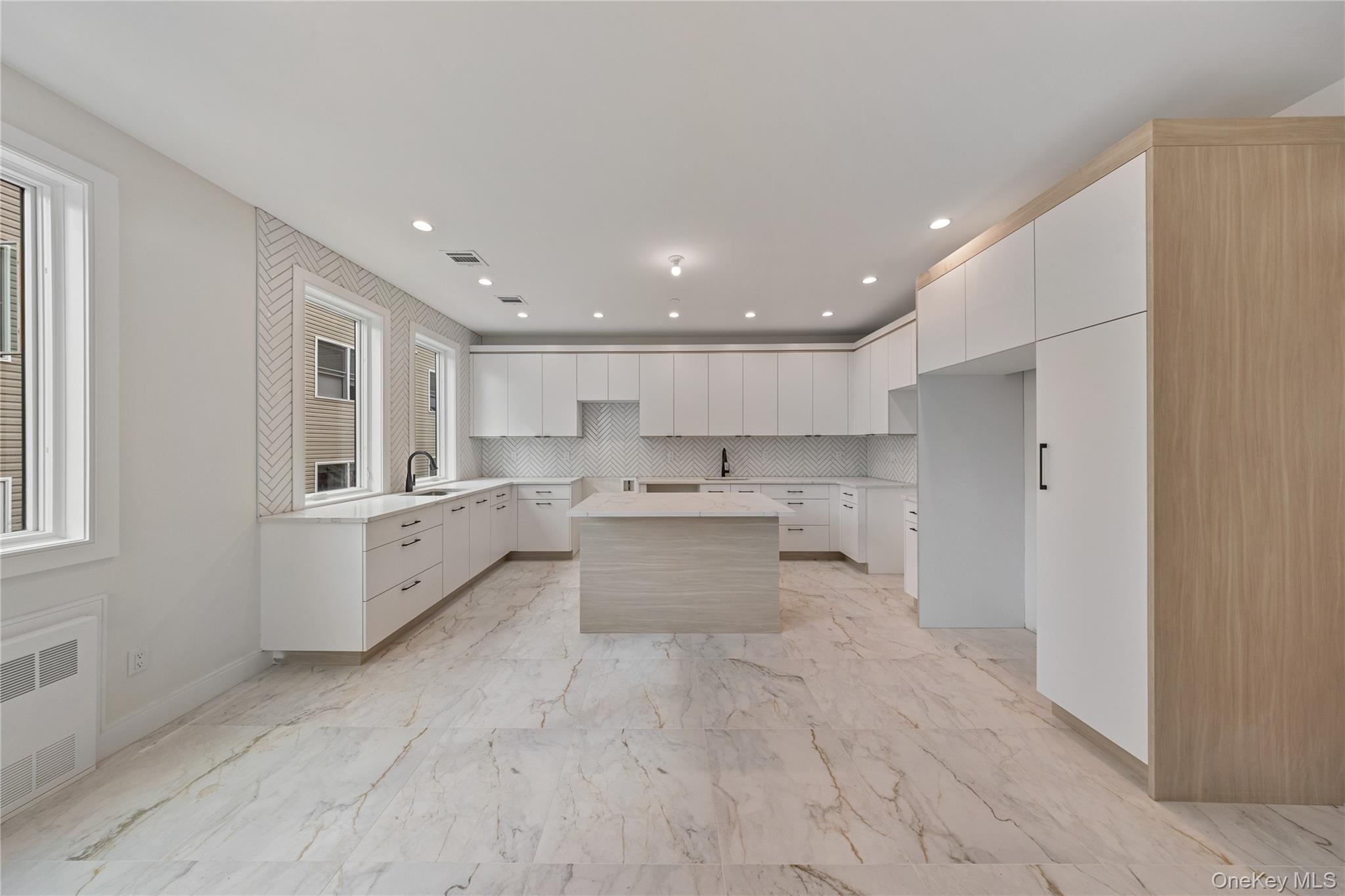 Condo Central  Rockland County, NY 10977, MLS-963447-9