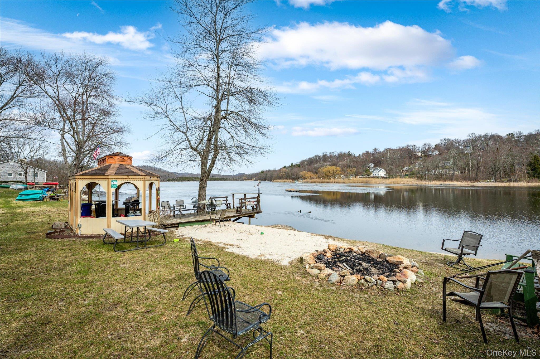 Single Family Tonetta Lake  Putnam County, NY 10509, MLS-963467-2