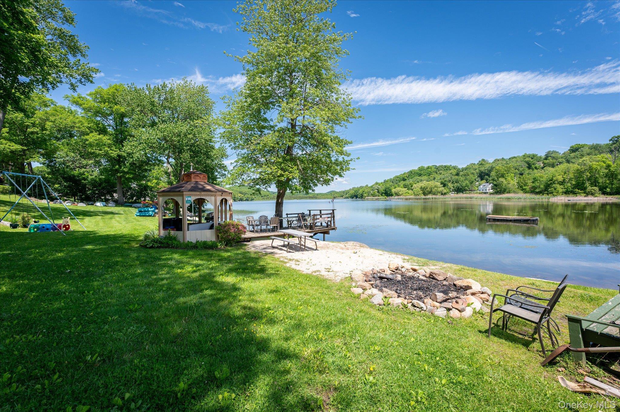 Single Family Tonetta Lake Way Putnam County, NY 10509, MLS-963467-46