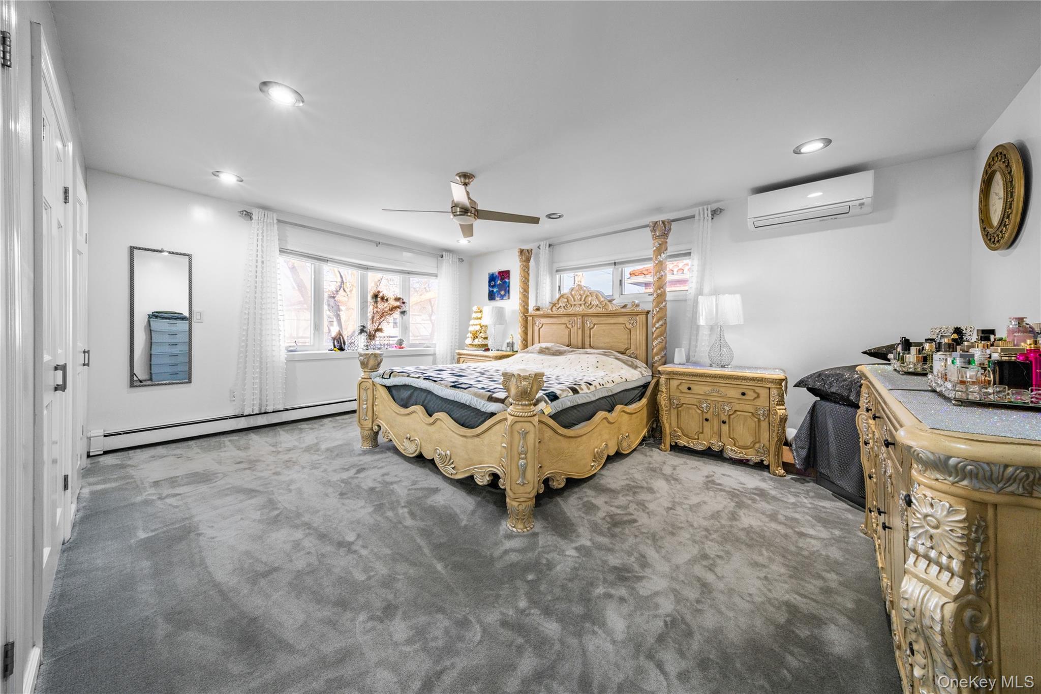 Single Family 76th  Queens, NY 11366, MLS-963486-12