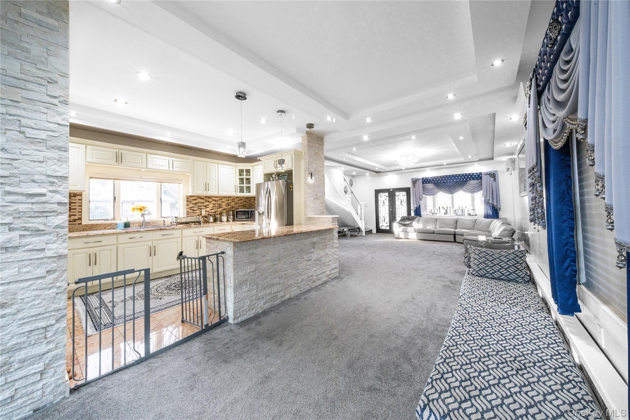 Single Family 76th  Queens, NY 11366, MLS-963486-4