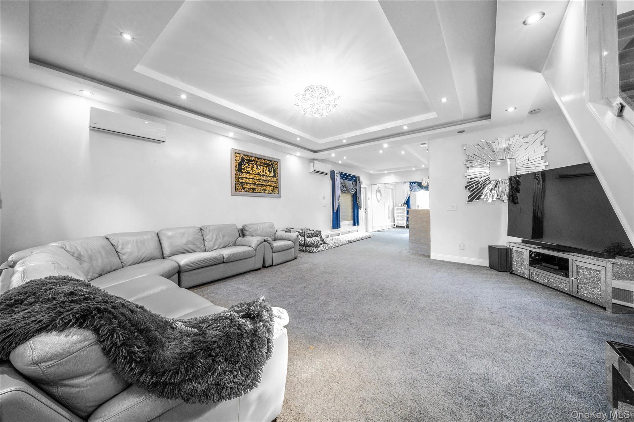 Single Family 76th  Queens, NY 11366, MLS-963486-9