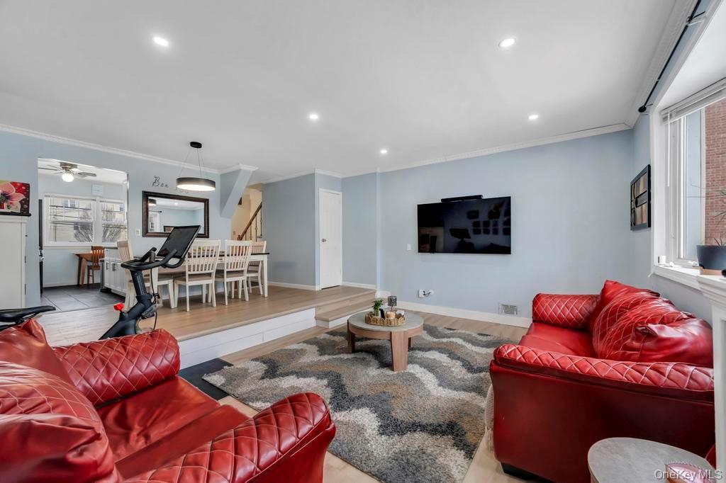 Single Family Balcom  Bronx, NY 10465, MLS-963514-11