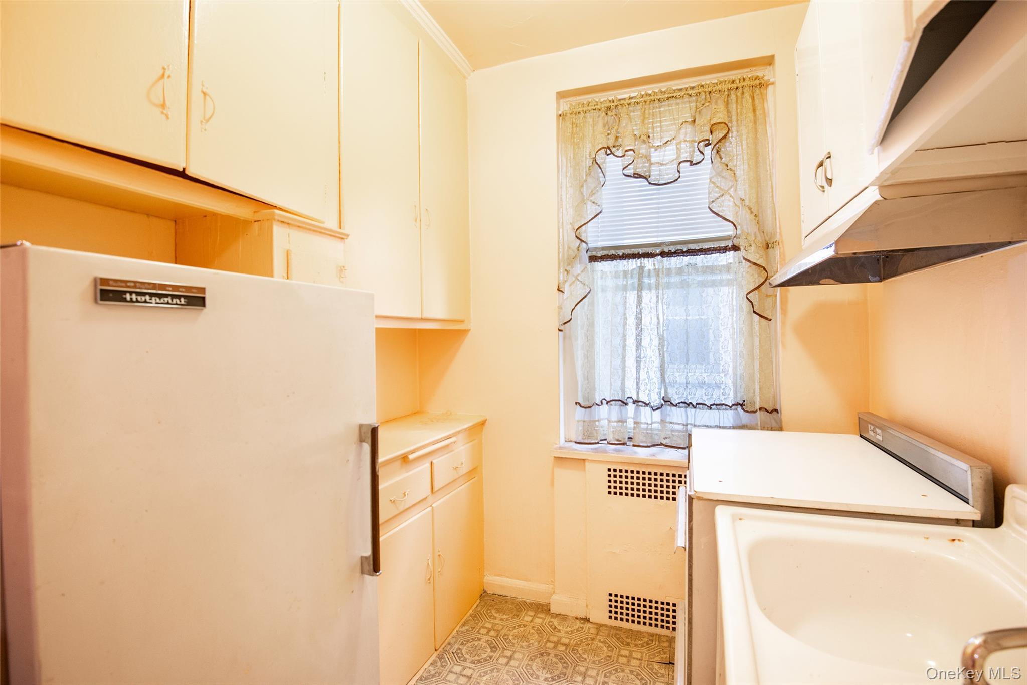 Coop Bruckner  Bronx, NY 10461, MLS-963532-3