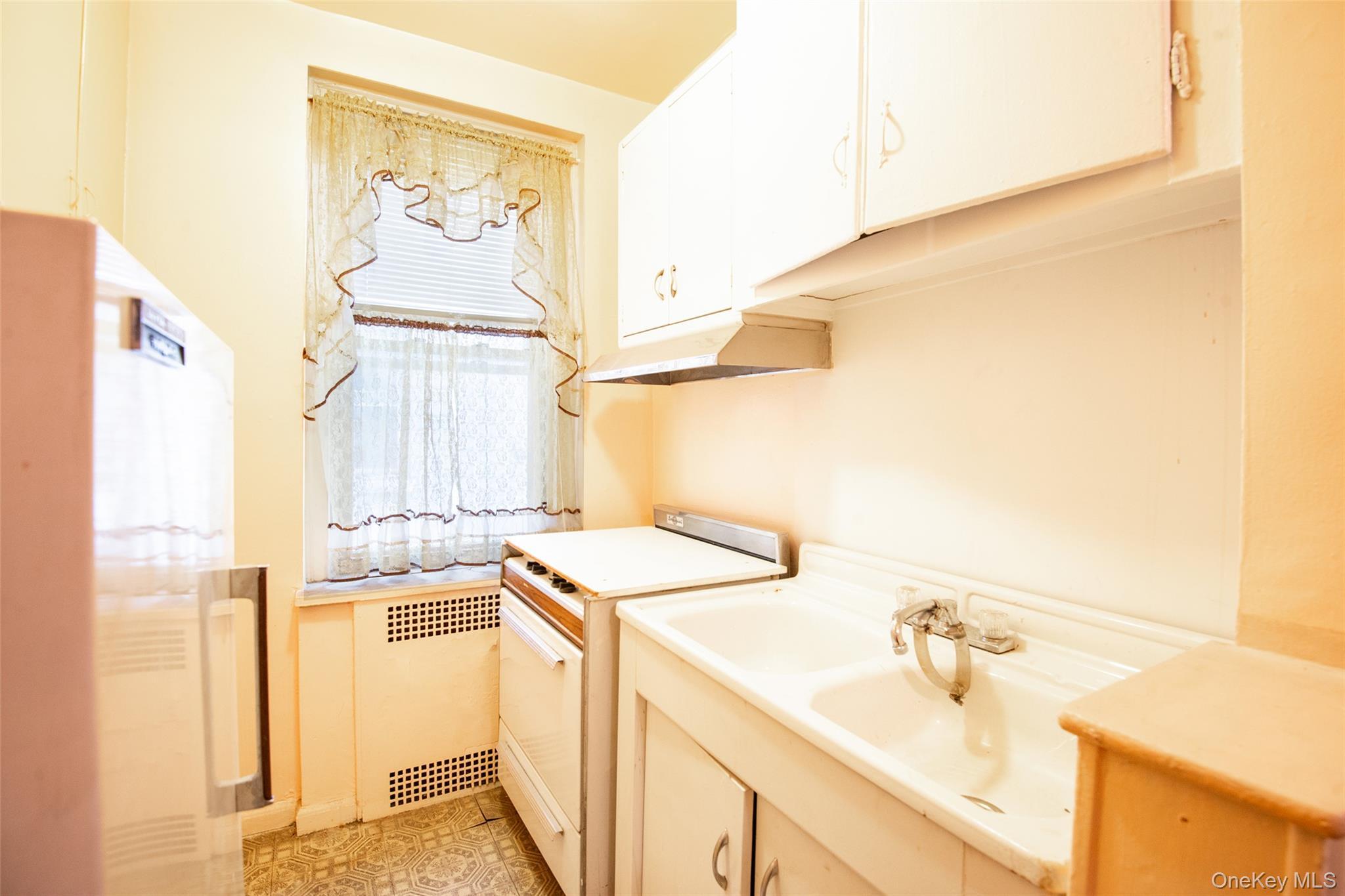 Coop Bruckner  Bronx, NY 10461, MLS-963532-4