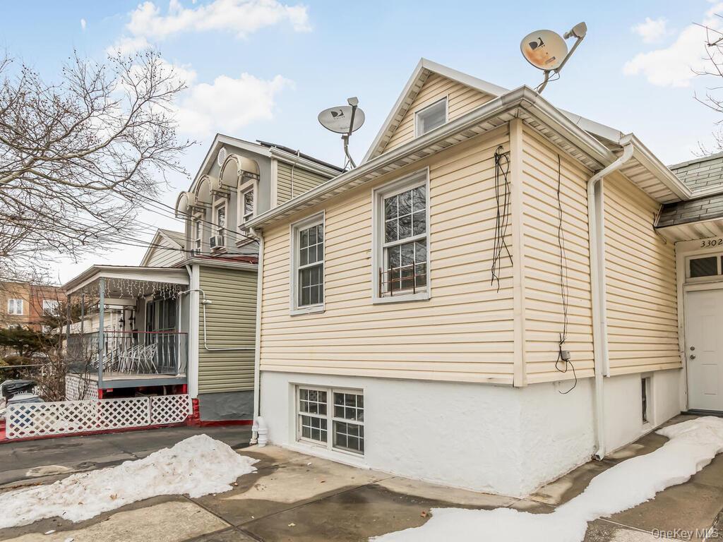 Single Family Bronxwood  Bronx, NY 10469, MLS-963534-4