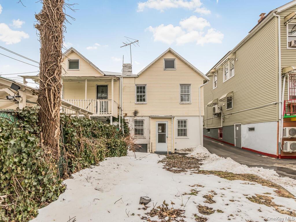 Single Family Bronxwood  Bronx, NY 10469, MLS-963534-5