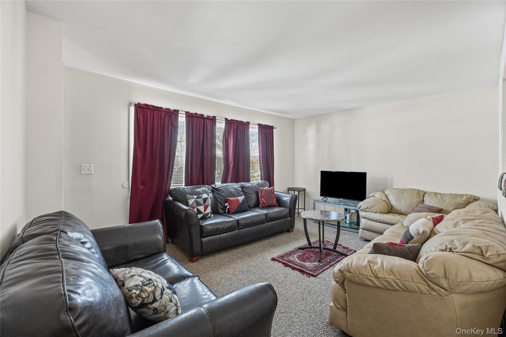 Single Family Mark Tree  Suffolk County, NY 11720, MLS-963535-2