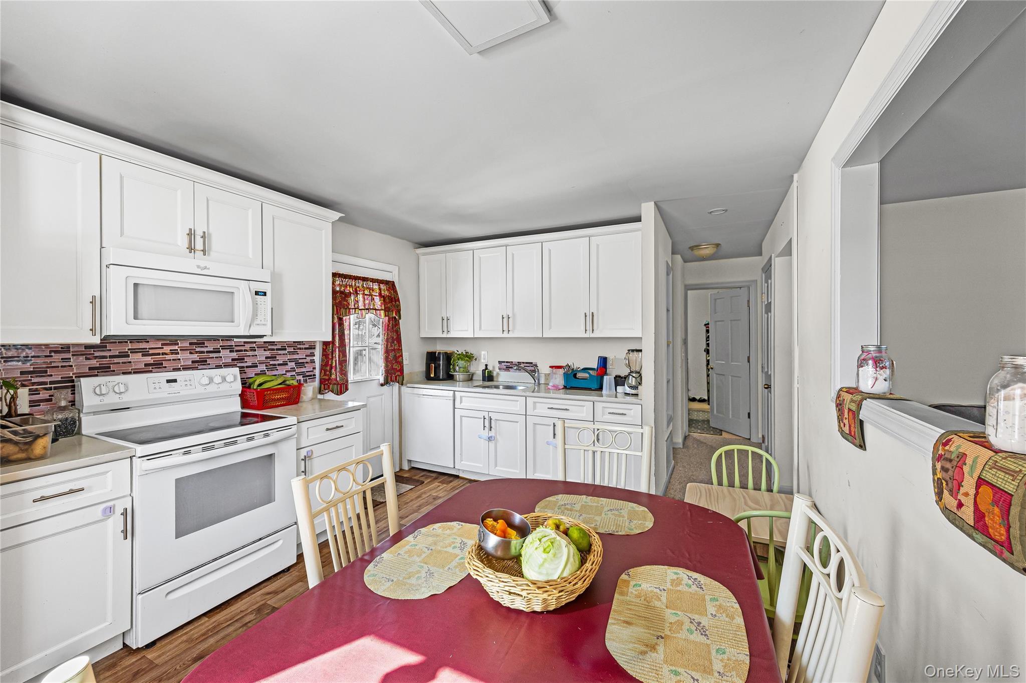 Single Family Mark Tree  Suffolk County, NY 11720, MLS-963535-7