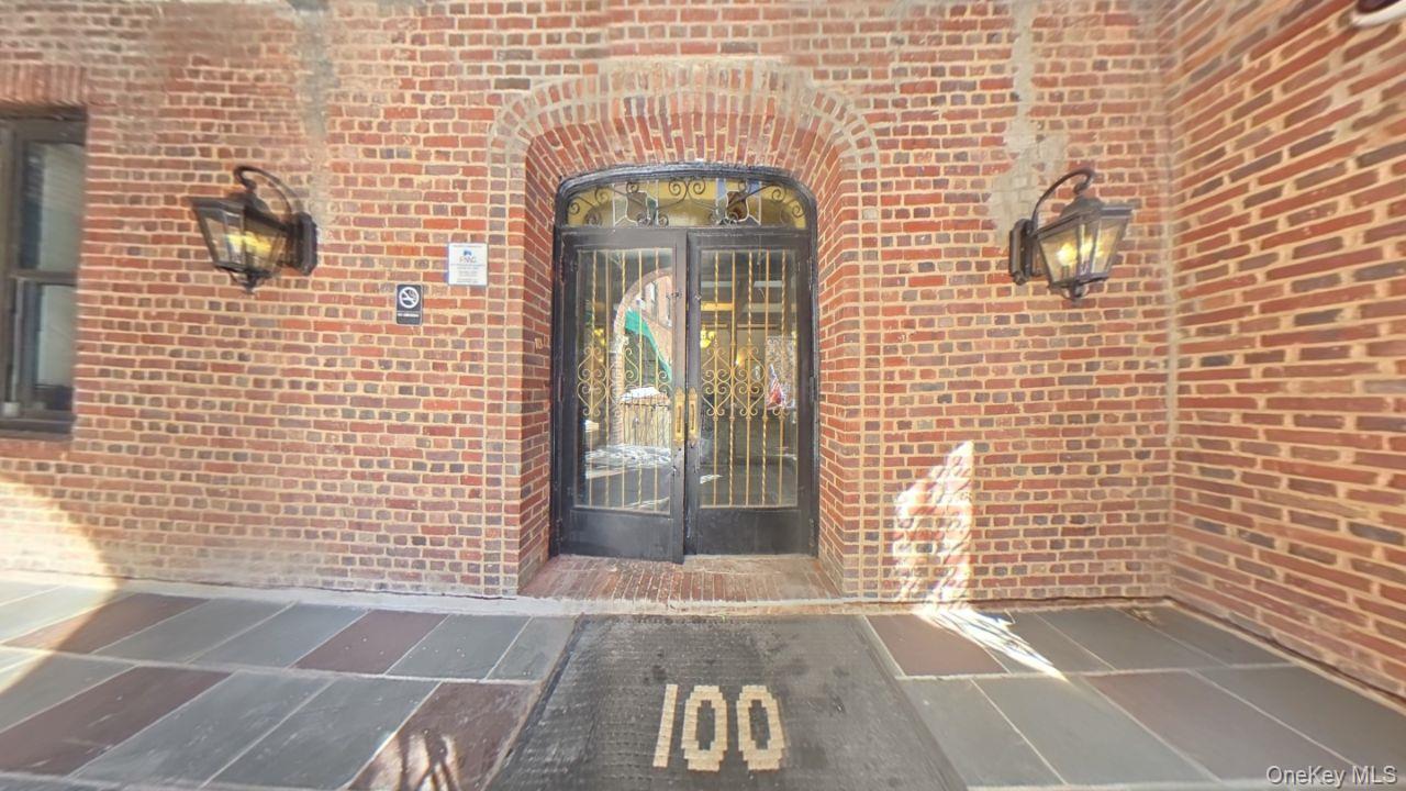 Coop Pelham  Westchester County, NY 10805, MLS-963591-2