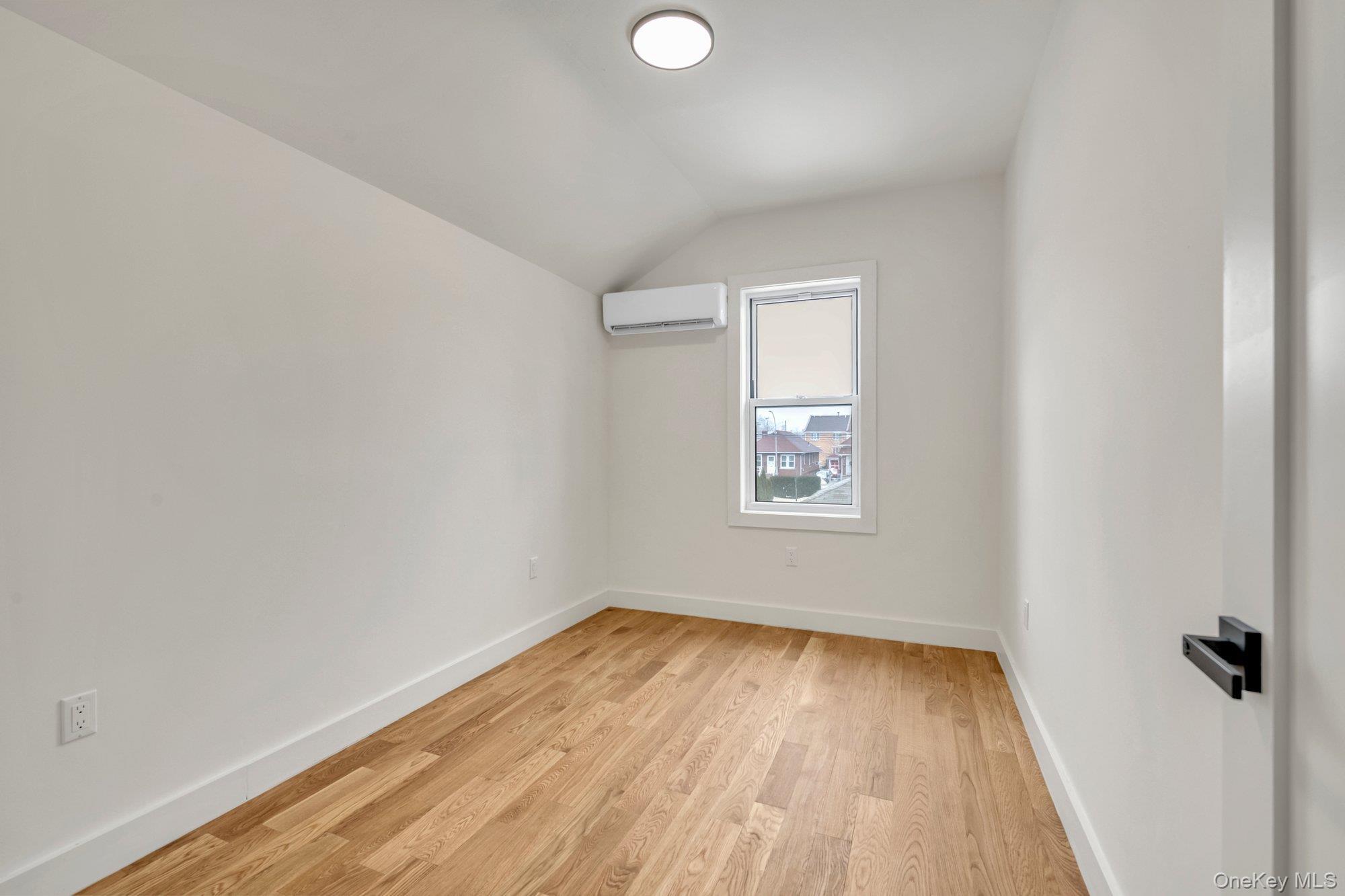 Single Family Gillespie  Bronx, NY 10461, MLS-963612-11