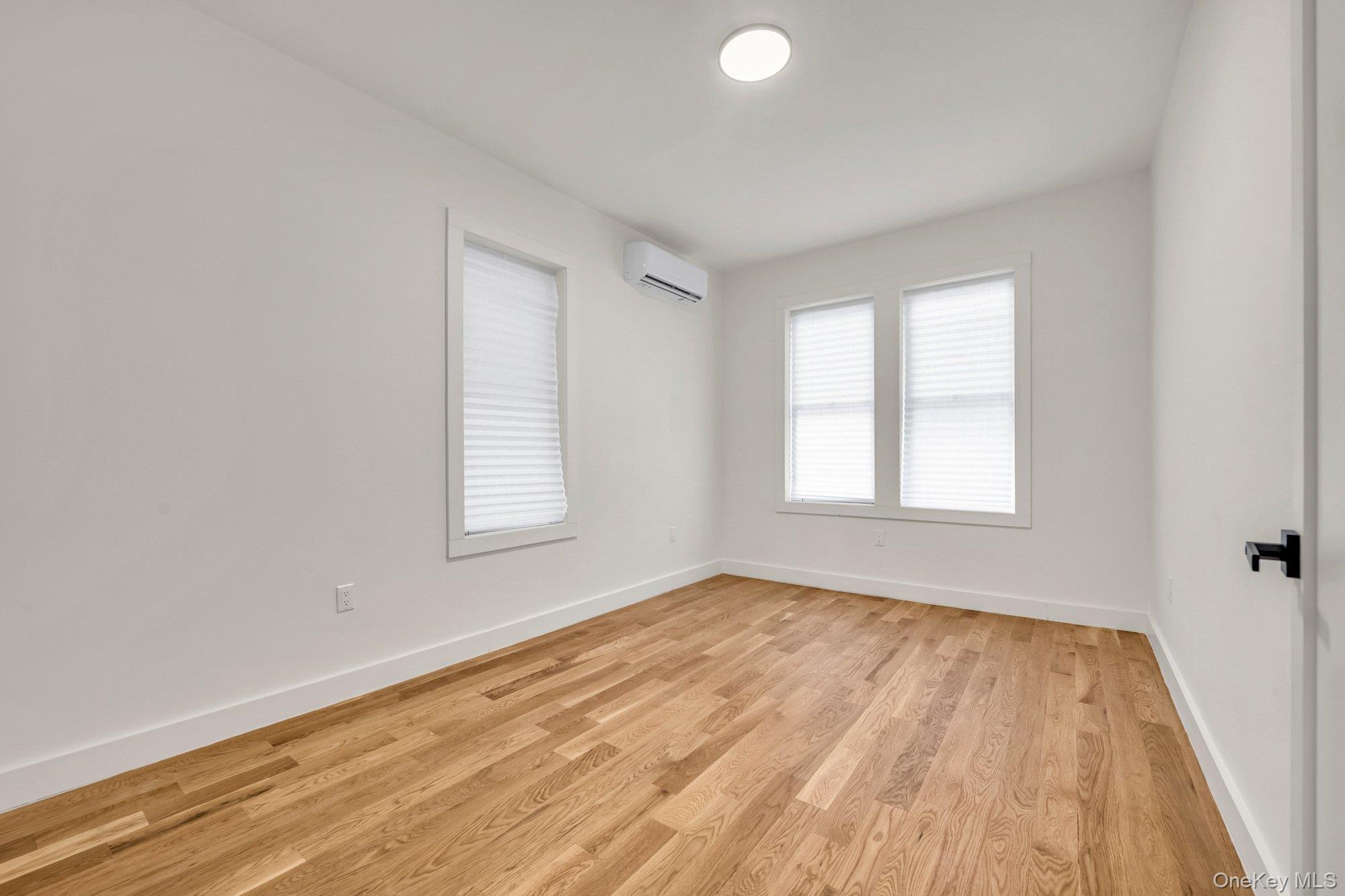 Single Family Gillespie  Bronx, NY 10461, MLS-963612-19