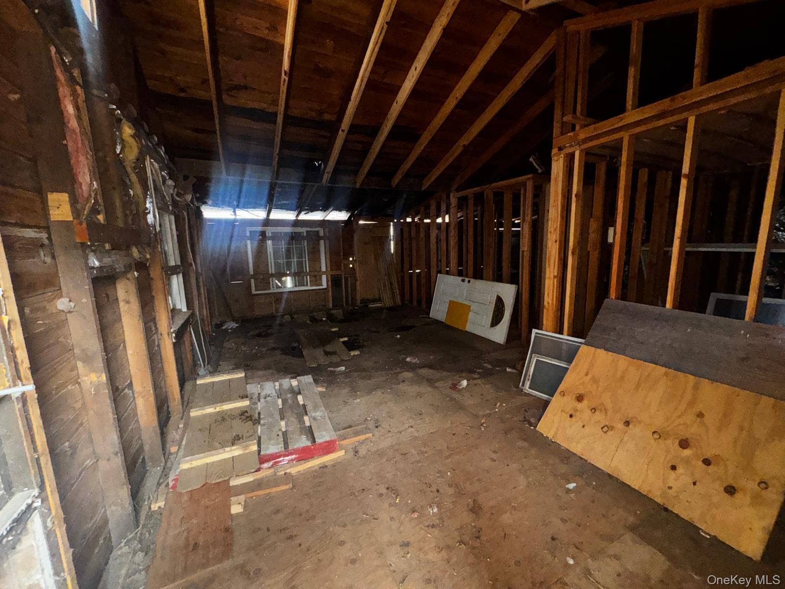 Single Family Diana  Suffolk County, NY 11951, MLS-963616-7