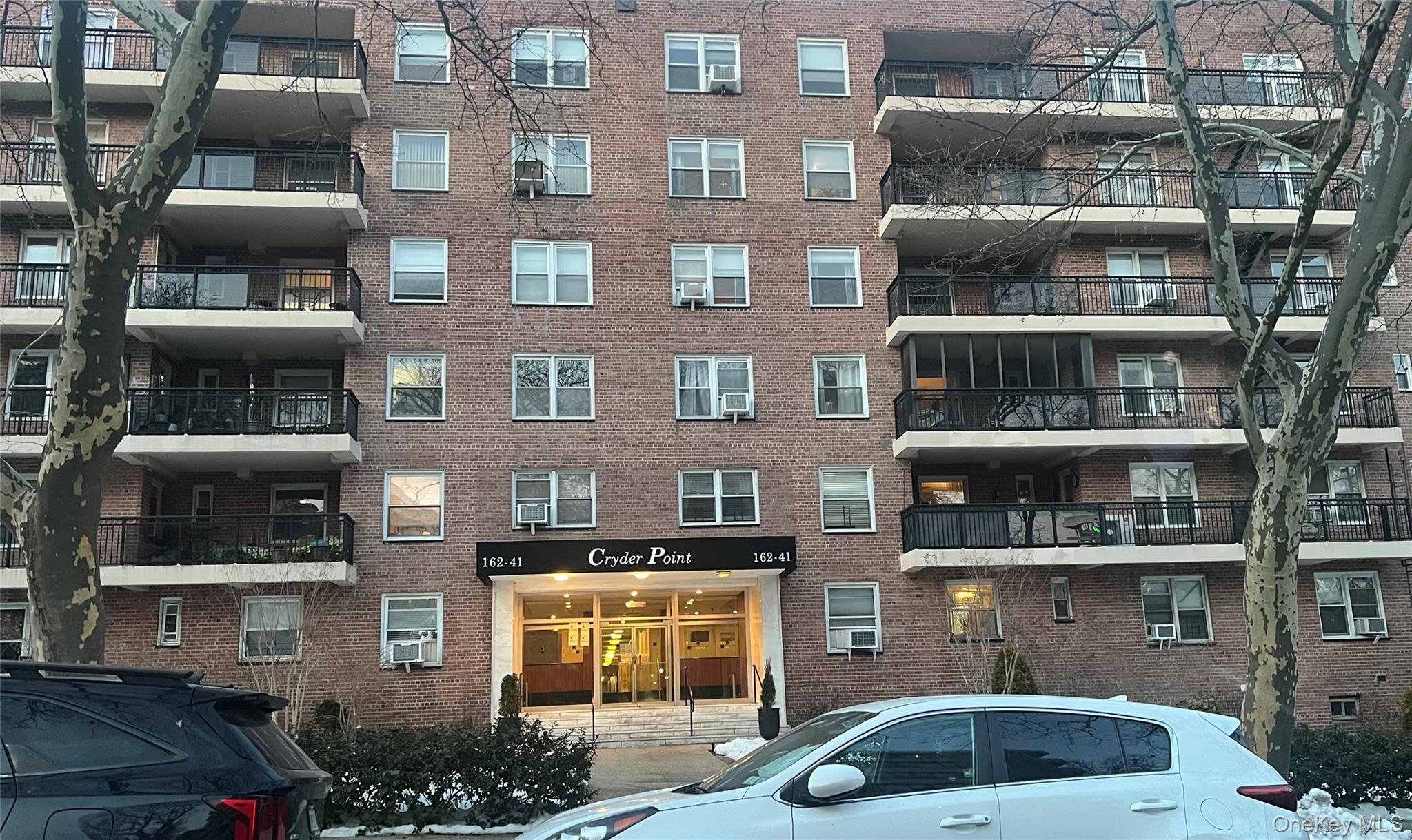 Coop Powell's Cove  Queens, NY 11357, MLS-963623-2