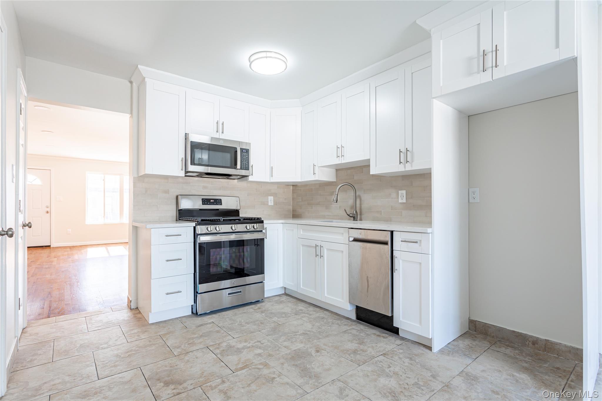 Single Family Spirit  Staten Island, NY 10303, MLS-963628-6