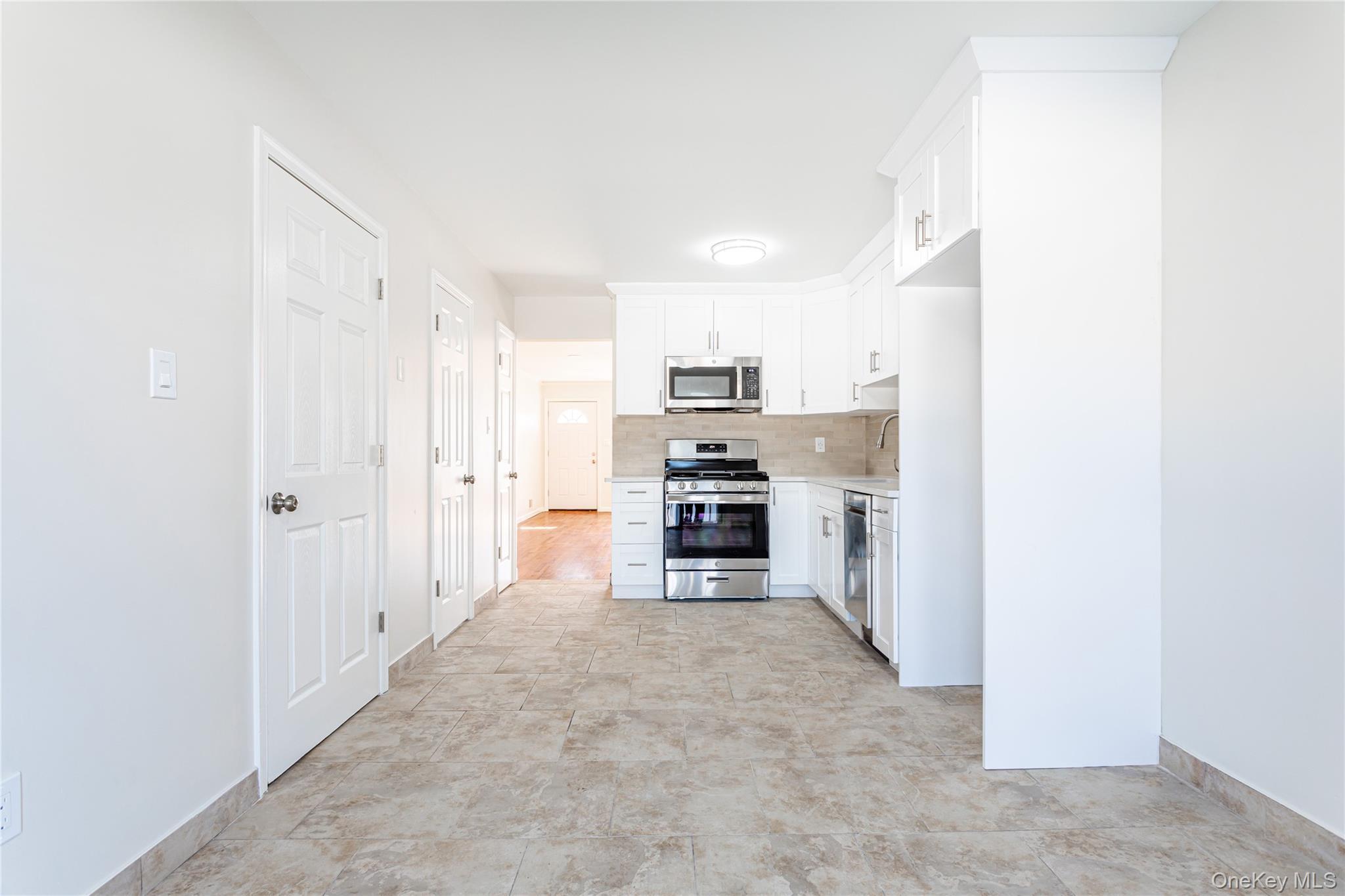 Single Family Spirit  Staten Island, NY 10303, MLS-963628-7