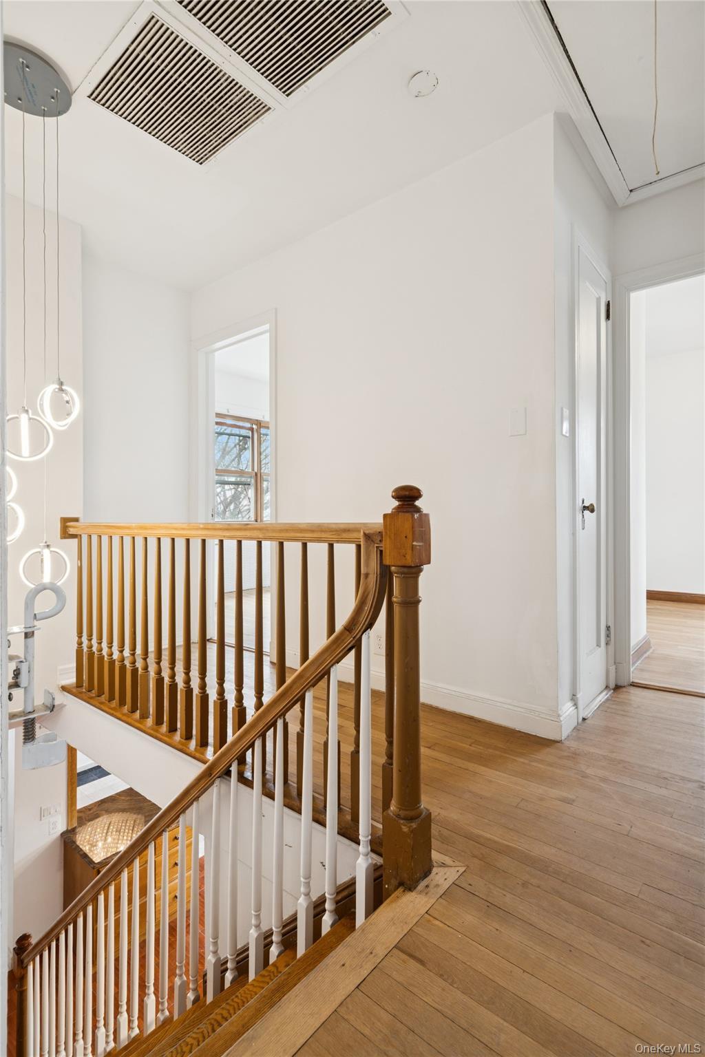 Single Family Independence Bronx, NY 10471, MLS-963640-8