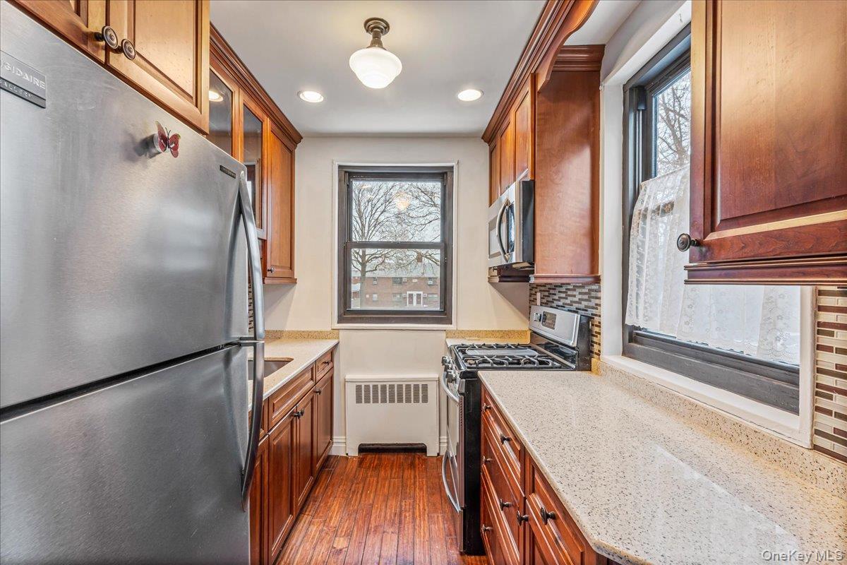 Coop 19th  Queens, NY 11357, MLS-963659-10