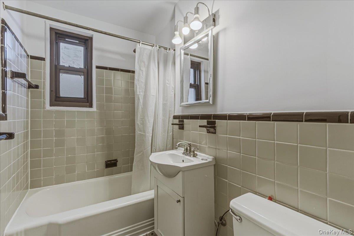 Coop 19th  Queens, NY 11357, MLS-963659-16