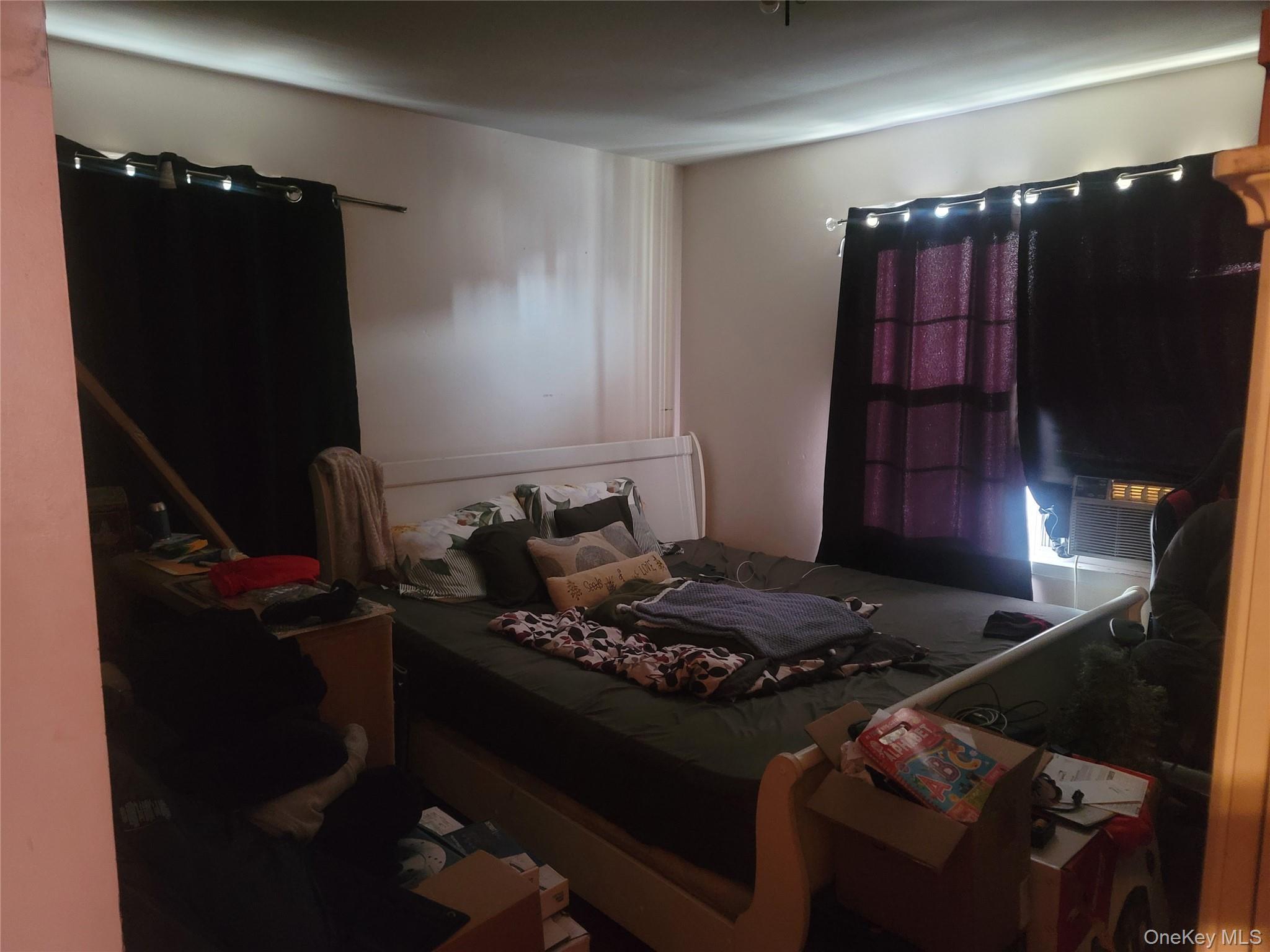 Single Family Falcon  Queens, NY 11691, MLS-963667-10