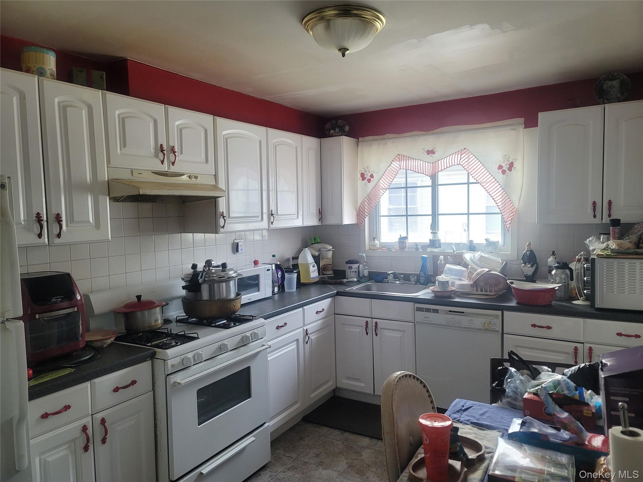 Single Family Falcon  Queens, NY 11691, MLS-963667-15