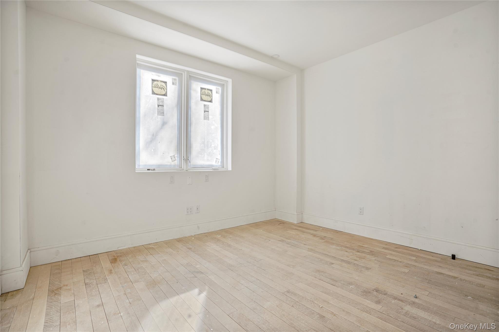 Condo Vernon  Brooklyn, NY 11206, MLS-963685-3